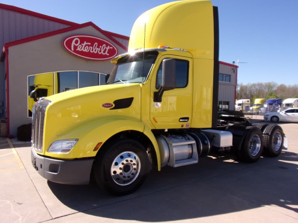 2021 Peterbilt 579
