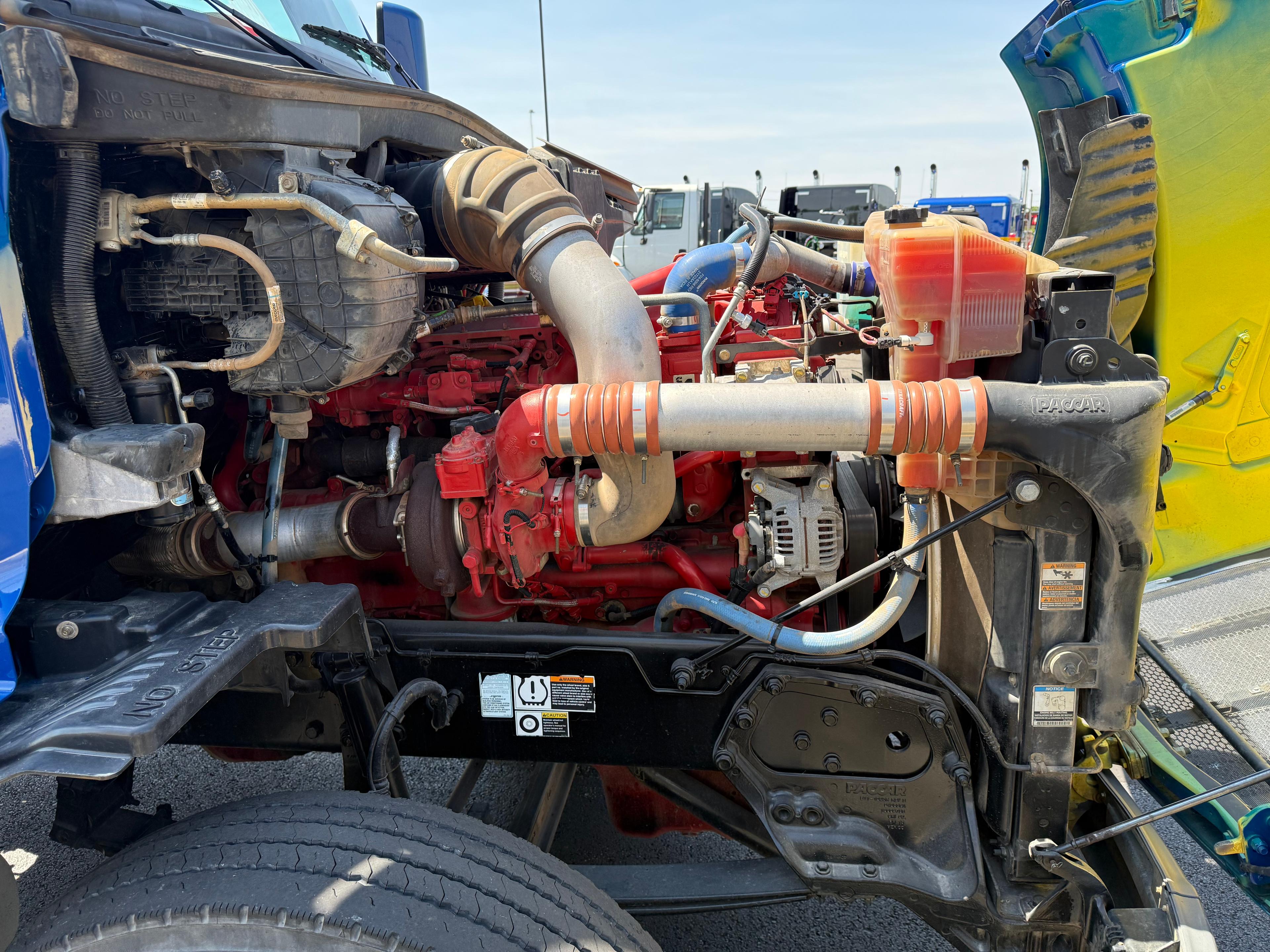 2021 Peterbilt 579 in Springfield, MO — photo 10