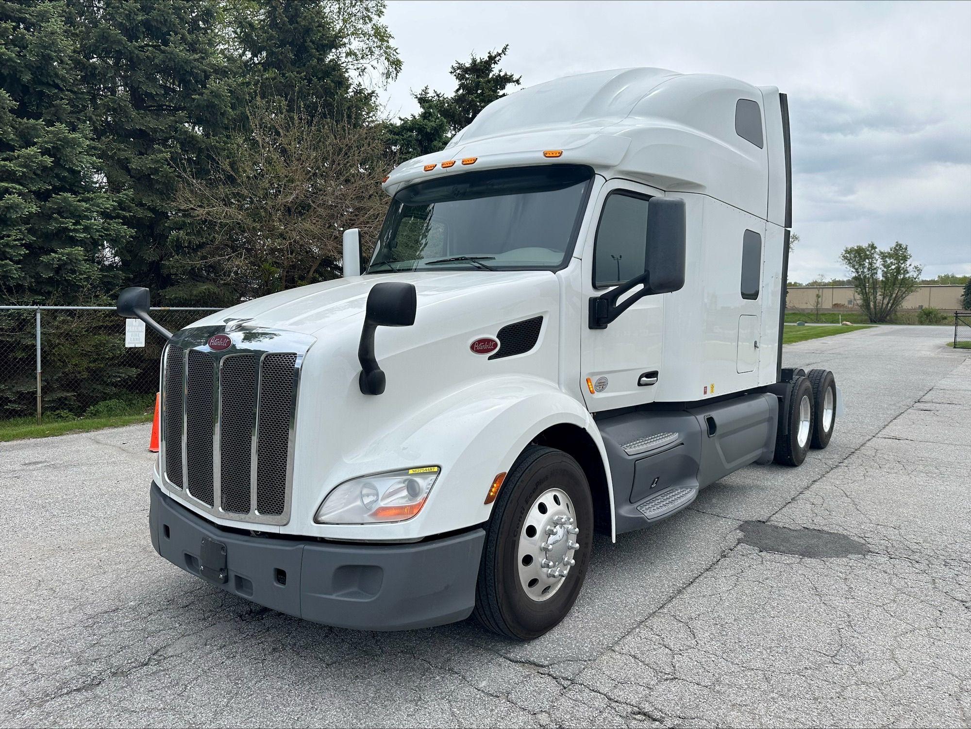 2021 Peterbilt 579