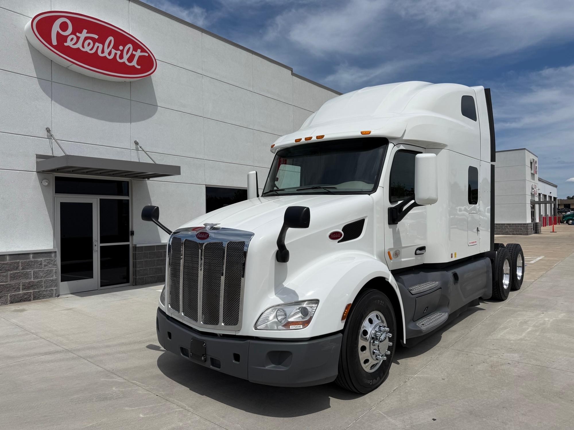 2021 Peterbilt 579