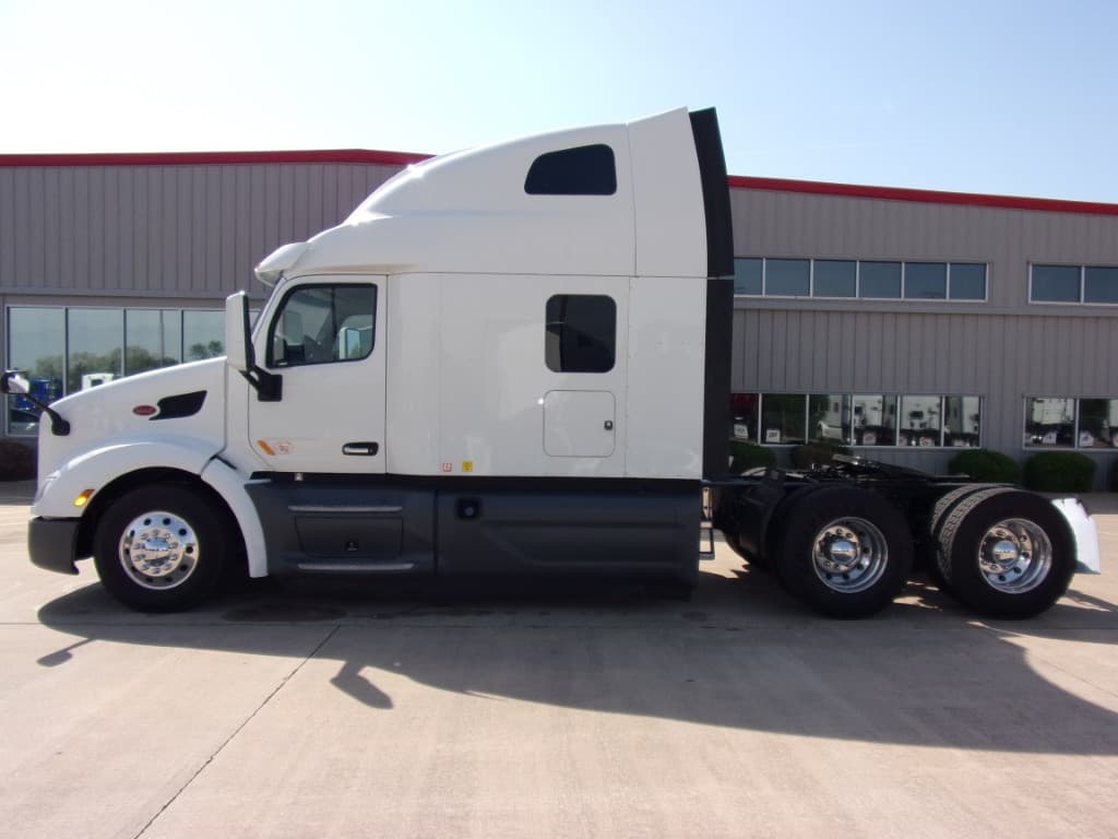 2021 Peterbilt 579 in Fort Smith, AR — photo 6