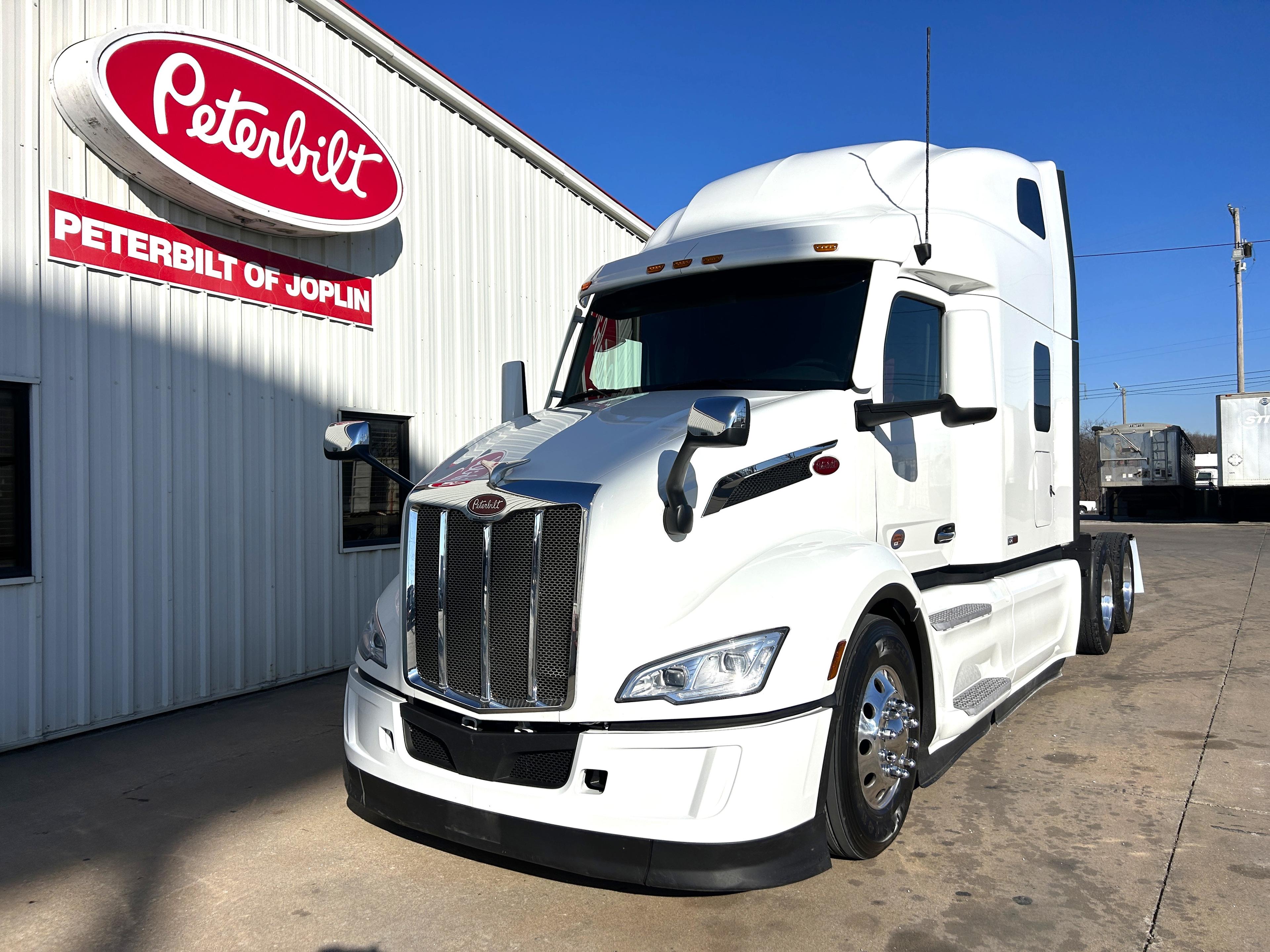 2025 Peterbilt 579