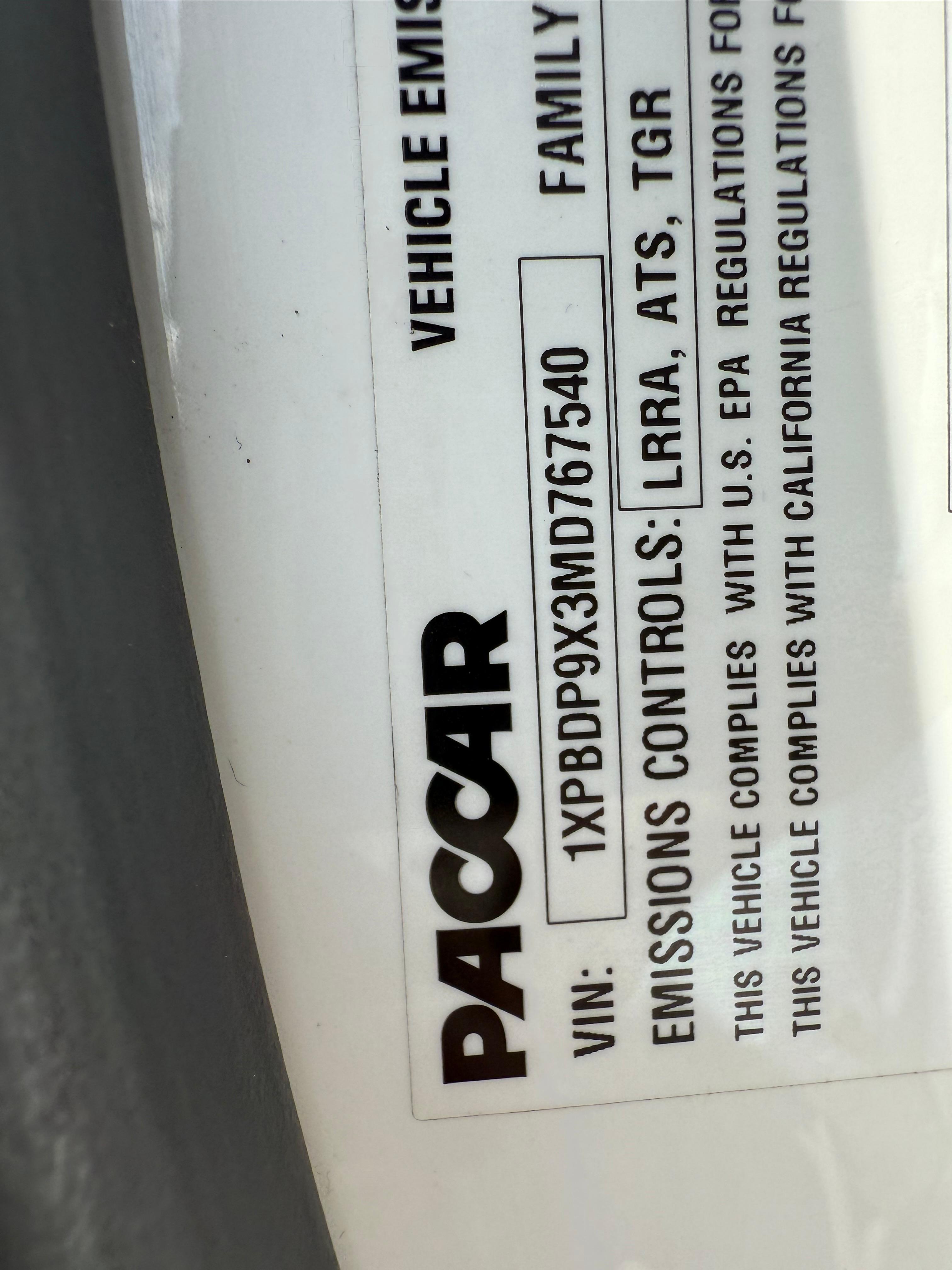2021 Peterbilt 579 in Cincinnati, OH — photo 15
