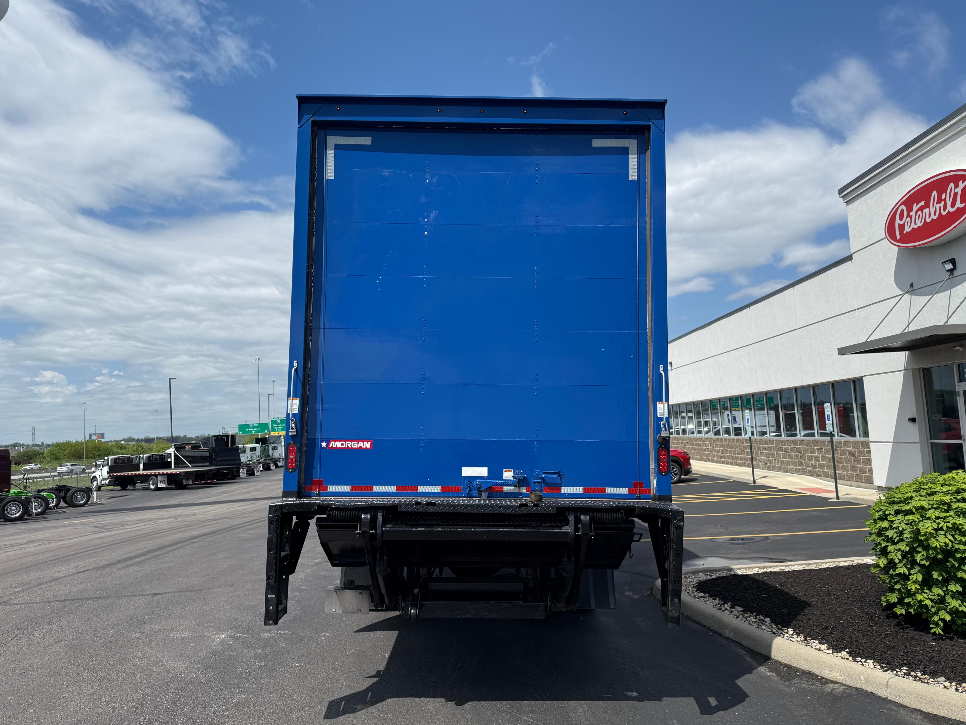 2021 Peterbilt 567 in Cincinnati, OH — photo 4