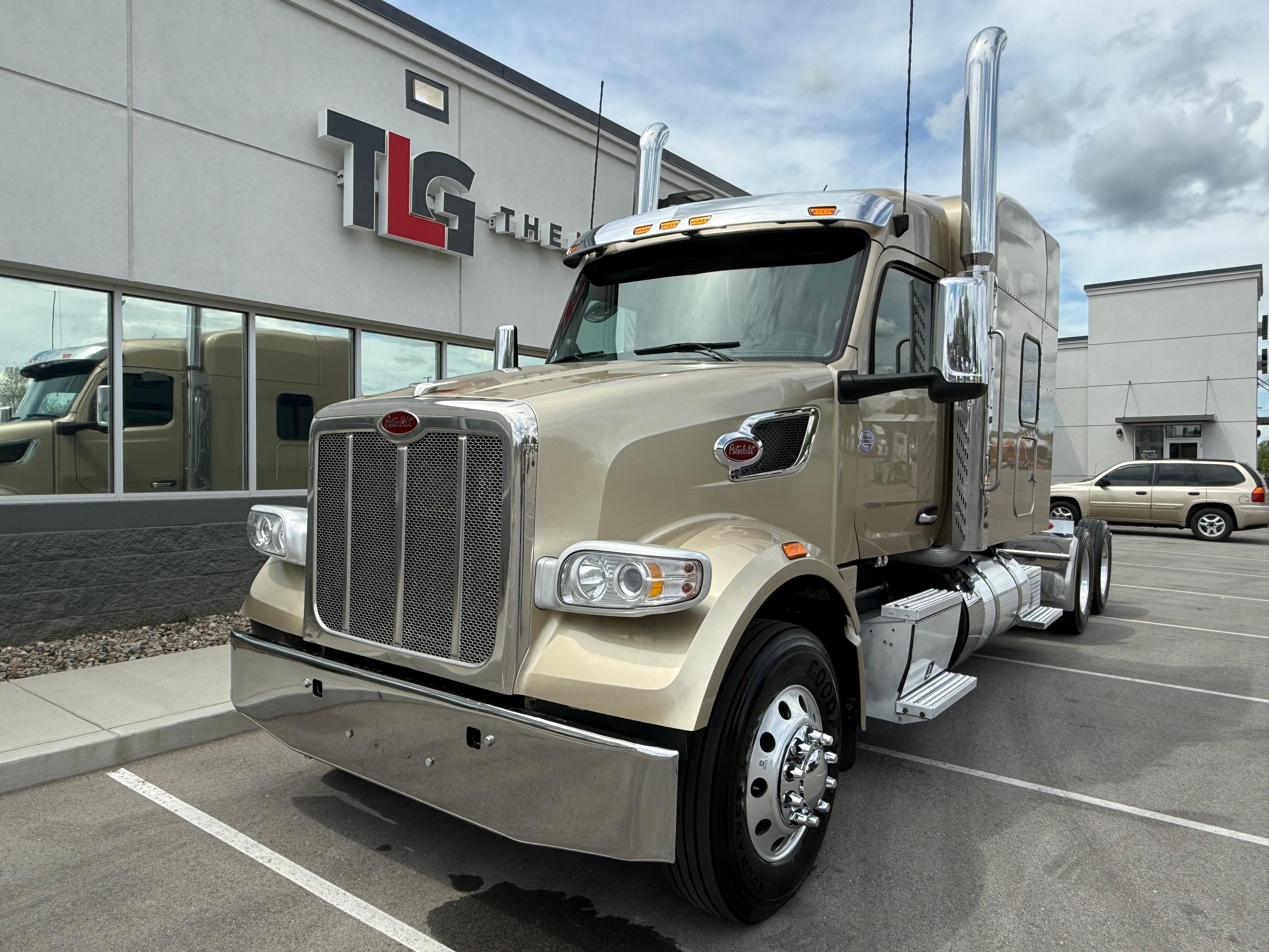 2023 Peterbilt 567