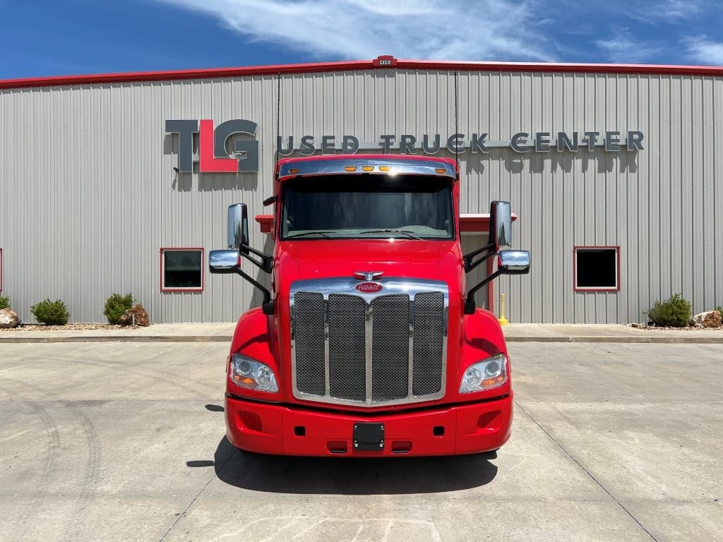 2022 Peterbilt 579 in Springfield, MO — photo 4