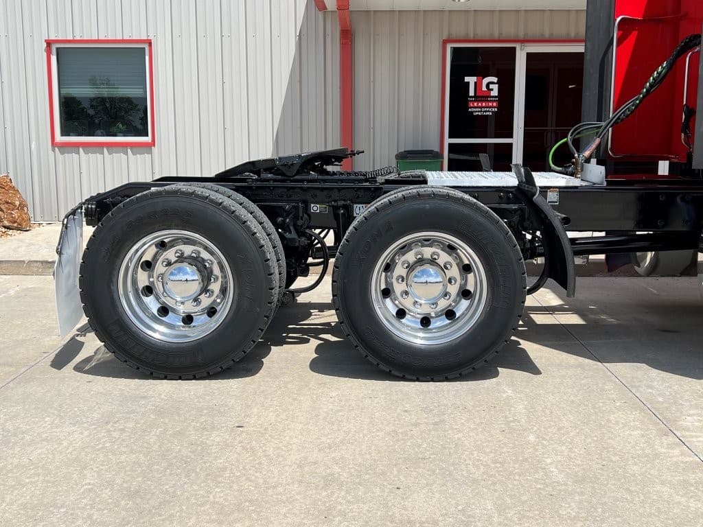 2022 Peterbilt 579 in Springfield, MO — photo 7