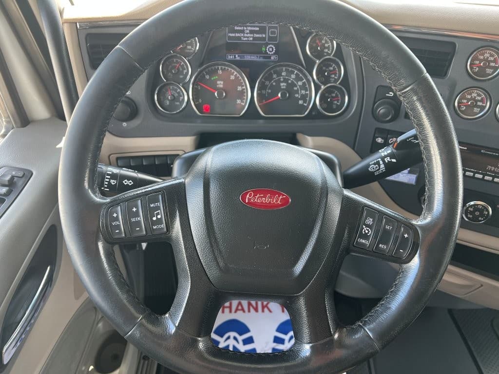 2022 Peterbilt 567 in Springfield, MO — photo 11