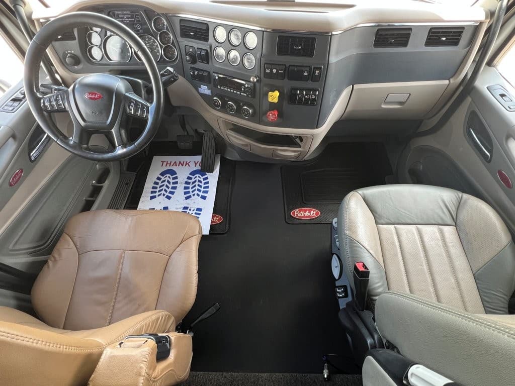 2022 Peterbilt 567 in Springfield, MO — photo 13