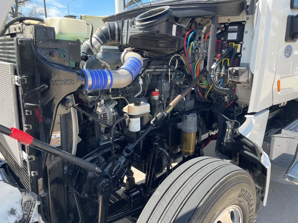 2022 Peterbilt 567 in Springfield, MO — photo 9