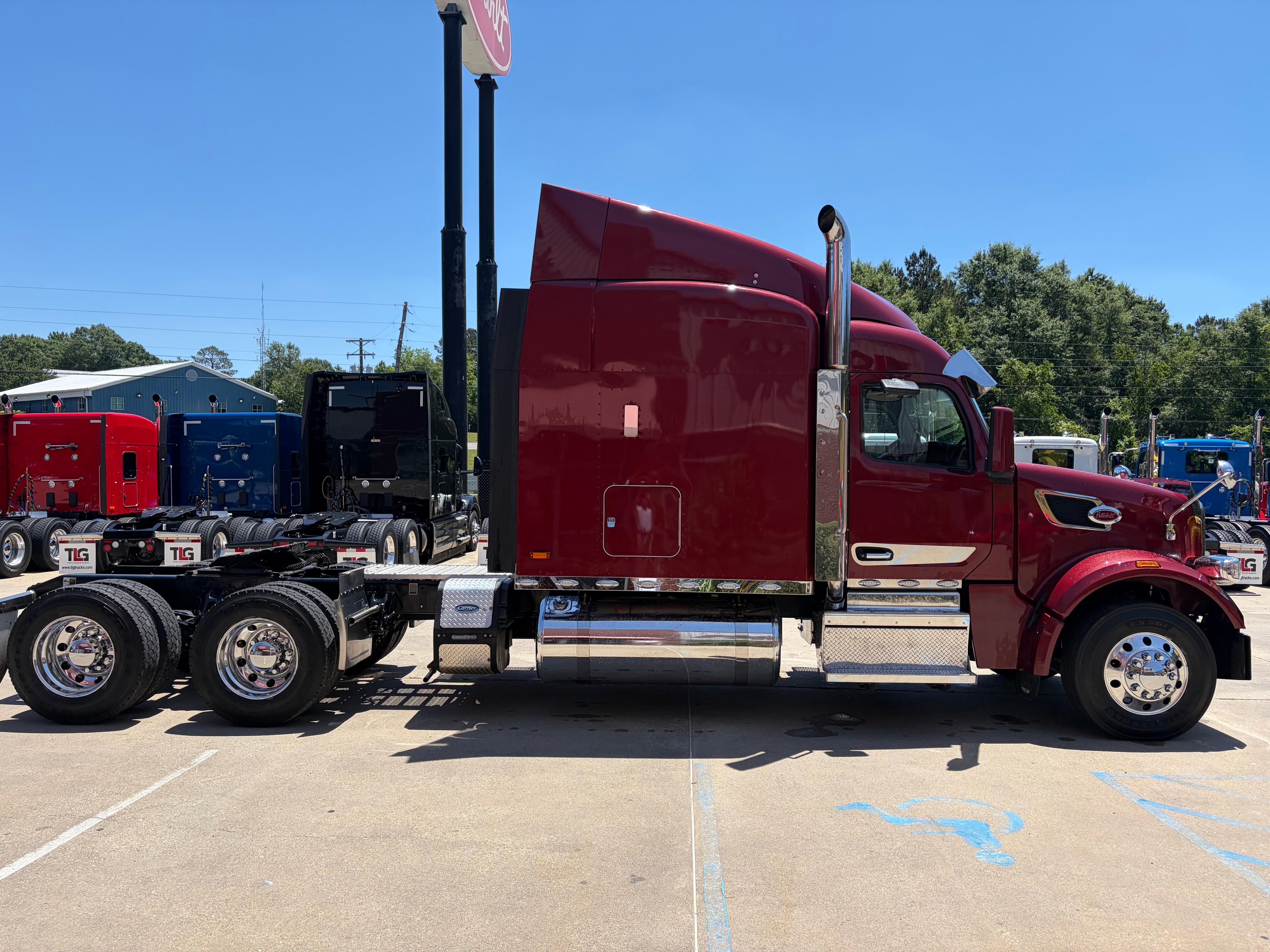 2022 Peterbilt 567 in Hattiesburg, MS — photo 6