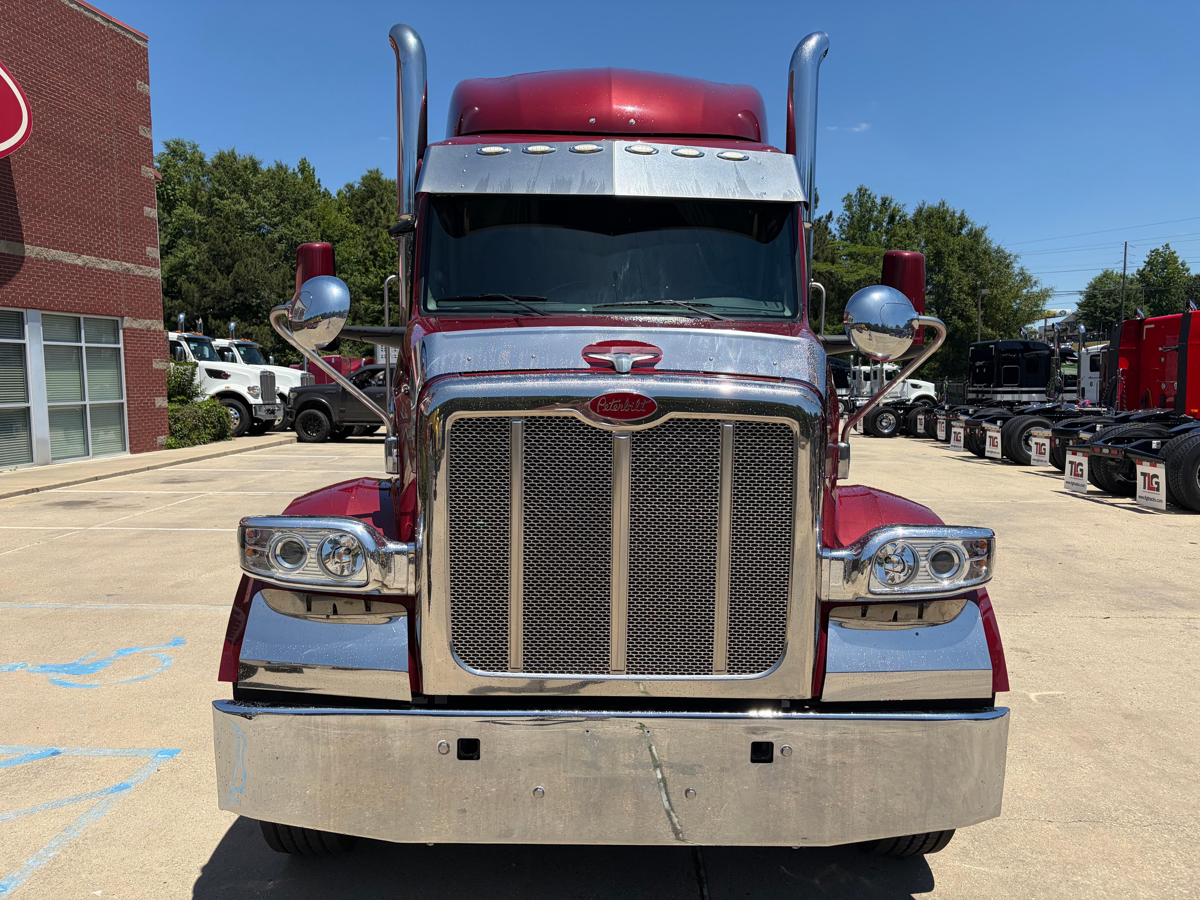 2022 Peterbilt 567 in Hattiesburg, MS — photo 8