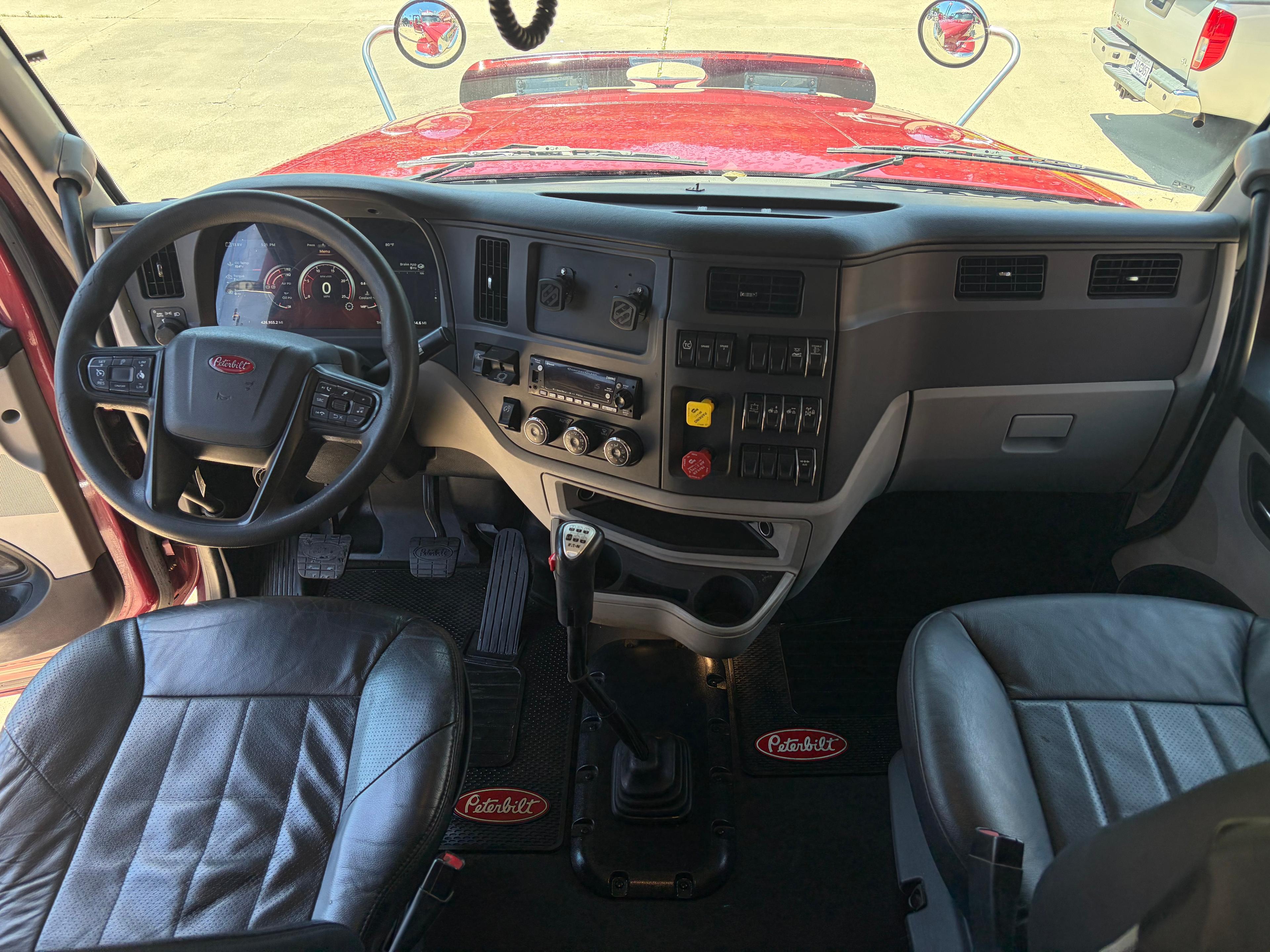 2022 Peterbilt 567 in Hattiesburg, MS — photo 13