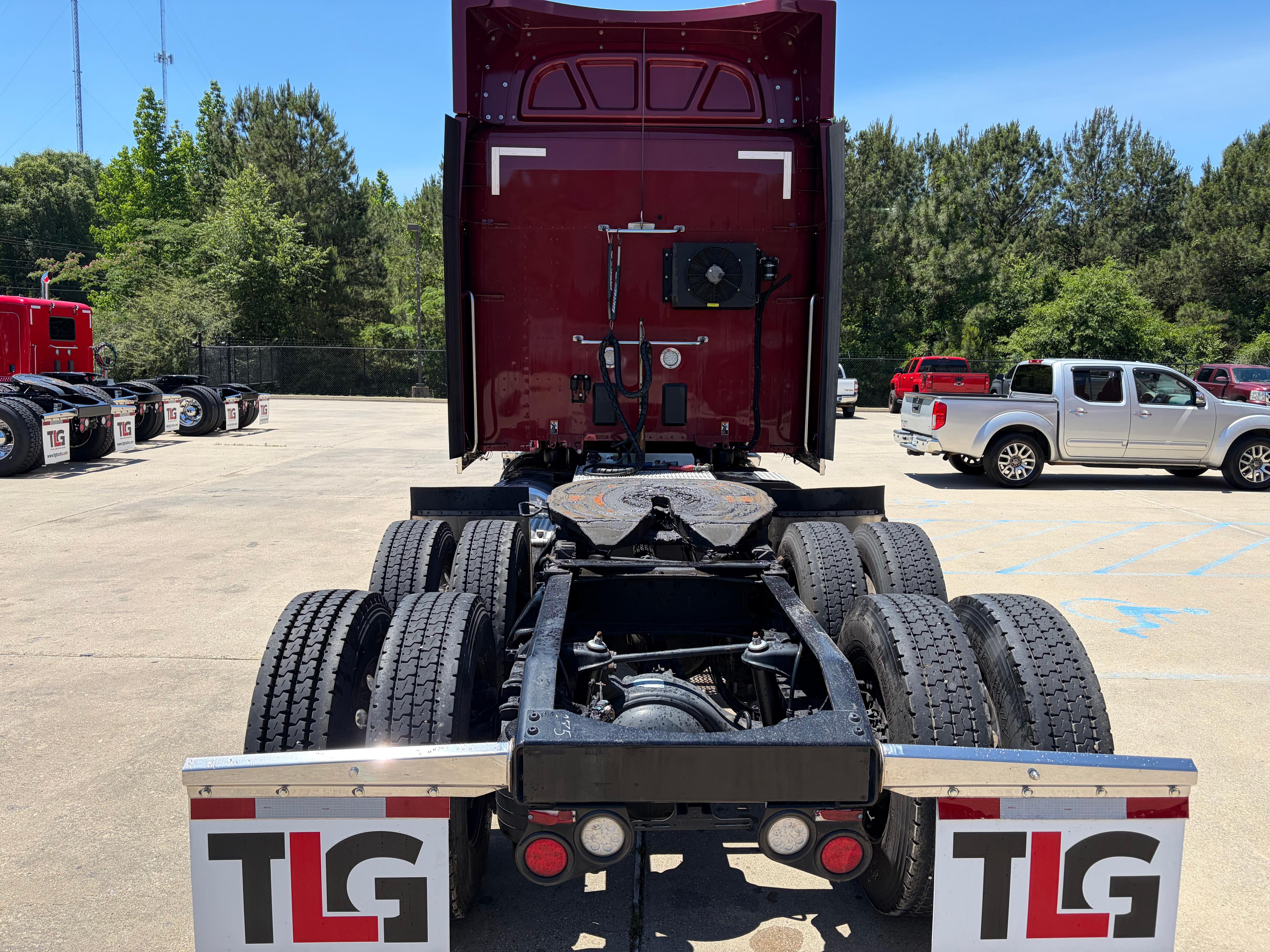 2022 Peterbilt 567 in Hattiesburg, MS — photo 4