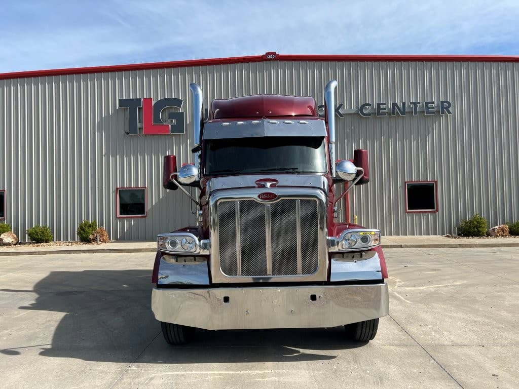 2022 Peterbilt 567 in Springfield, MO — photo 4