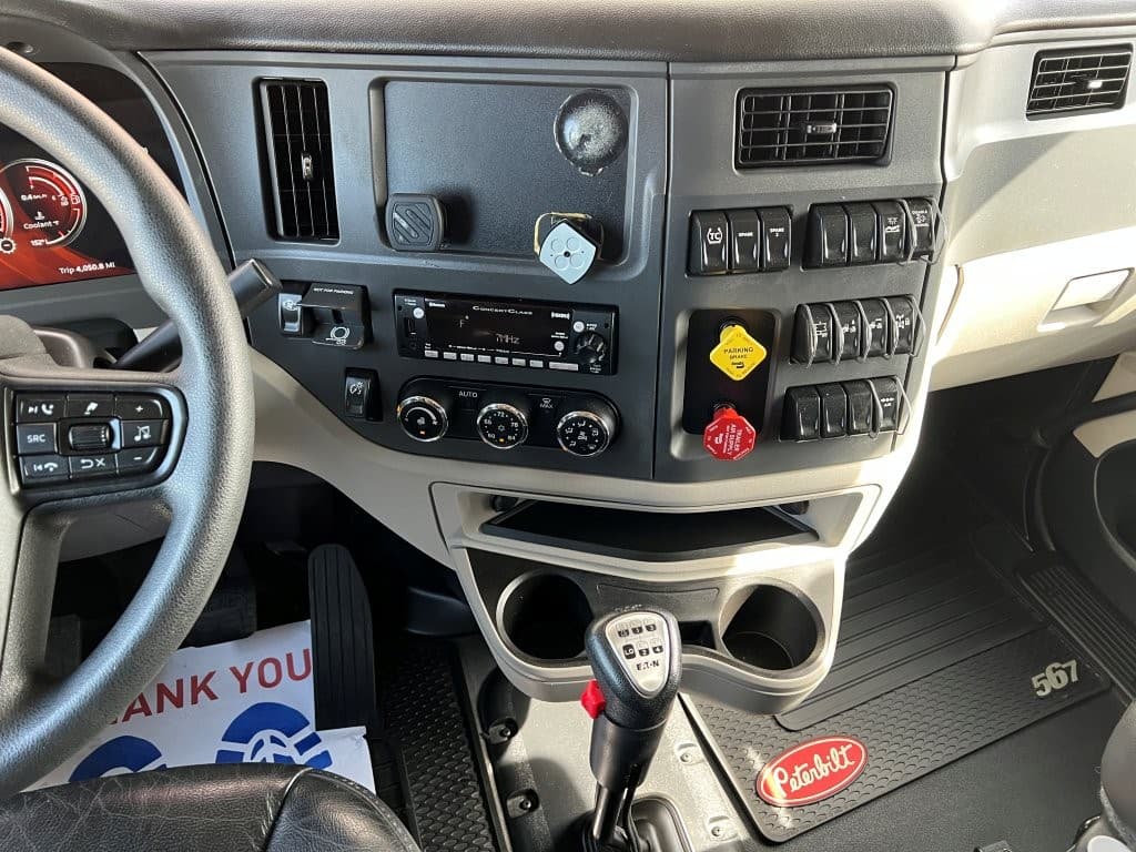 2022 Peterbilt 567 in Springfield, MO — photo 16