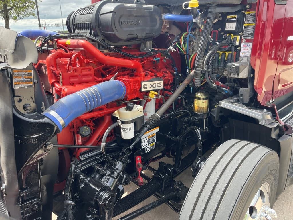 2023 Peterbilt 579 in Springfield, MO — photo 9