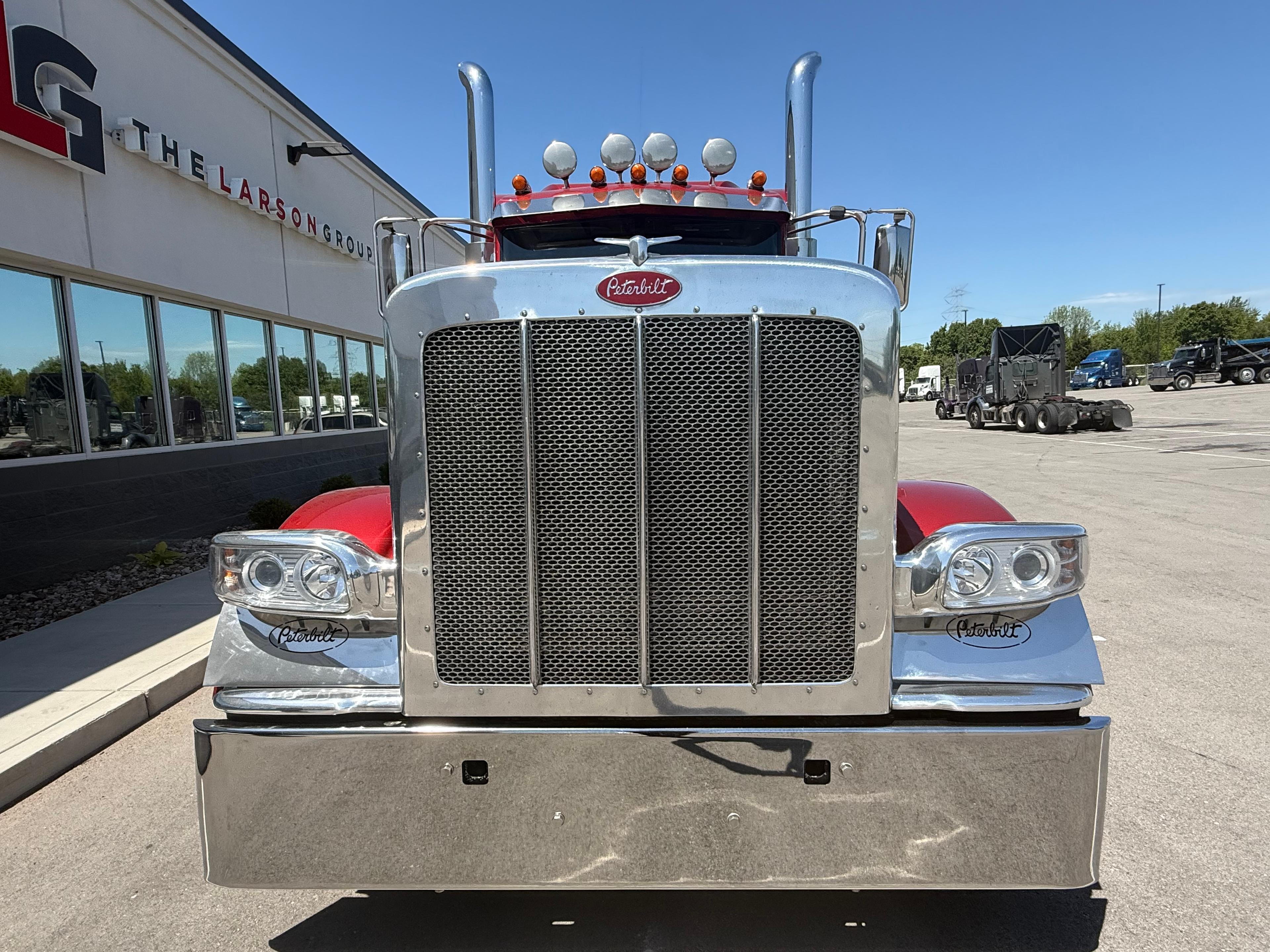 2023 Peterbilt 389 in Louisville, KY — photo 6