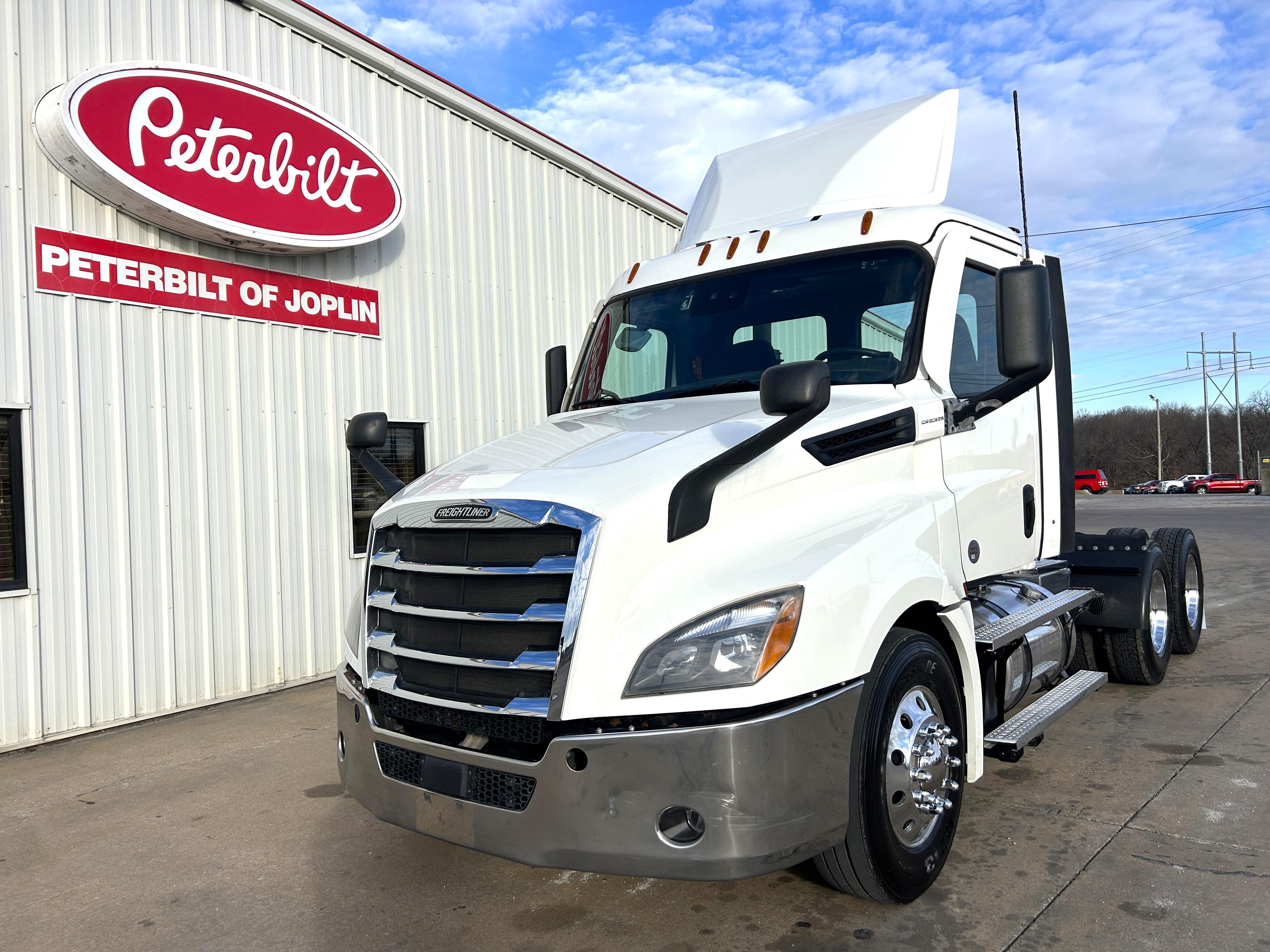 2021 Freightliner Cascadia
