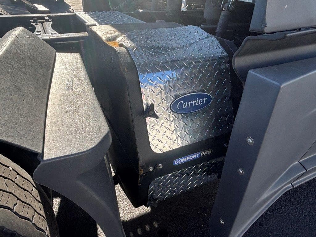 2023 Freightliner Cascadia in Springfield, MO — photo 9