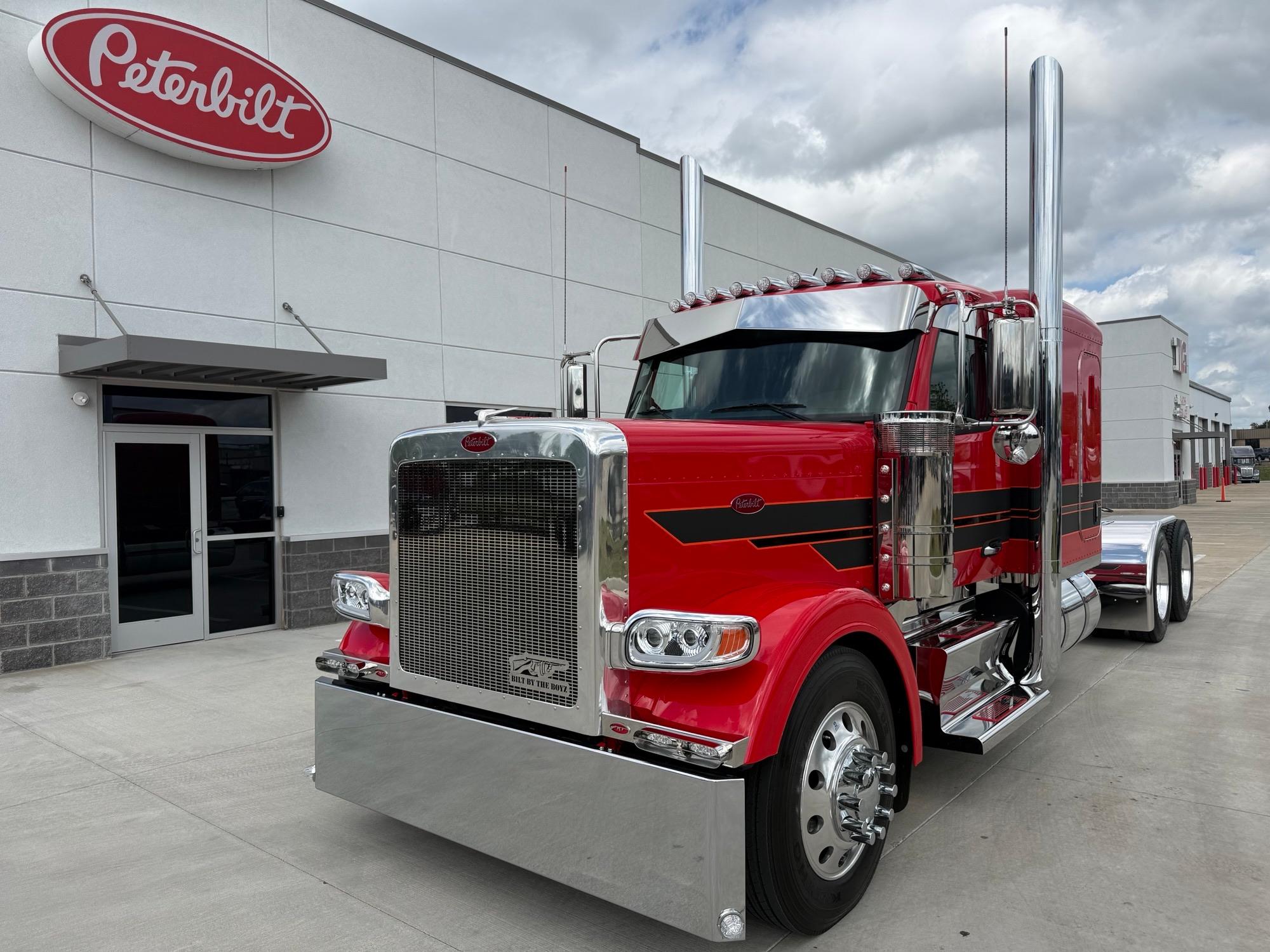 2026 Peterbilt 589