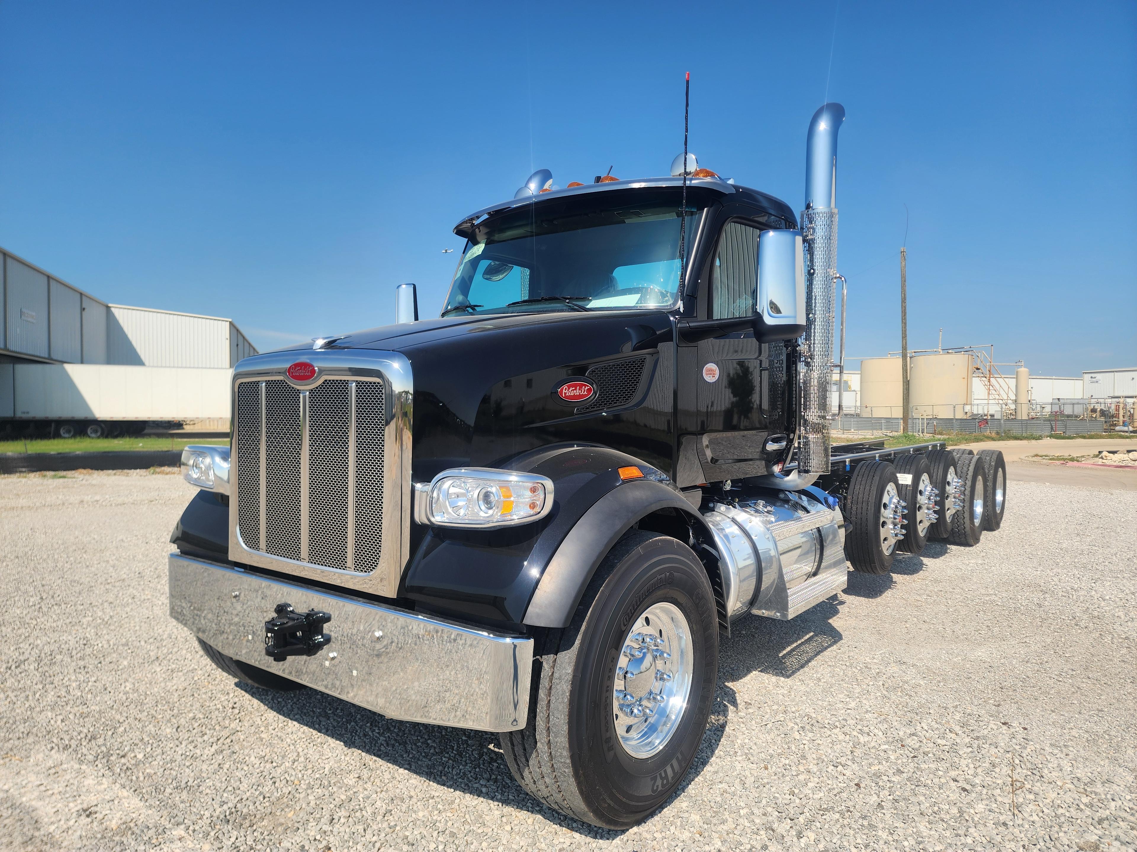 2026 Peterbilt 567