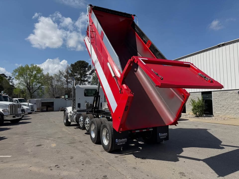 2026 Peterbilt 567 in Raleigh, NC — photo 3