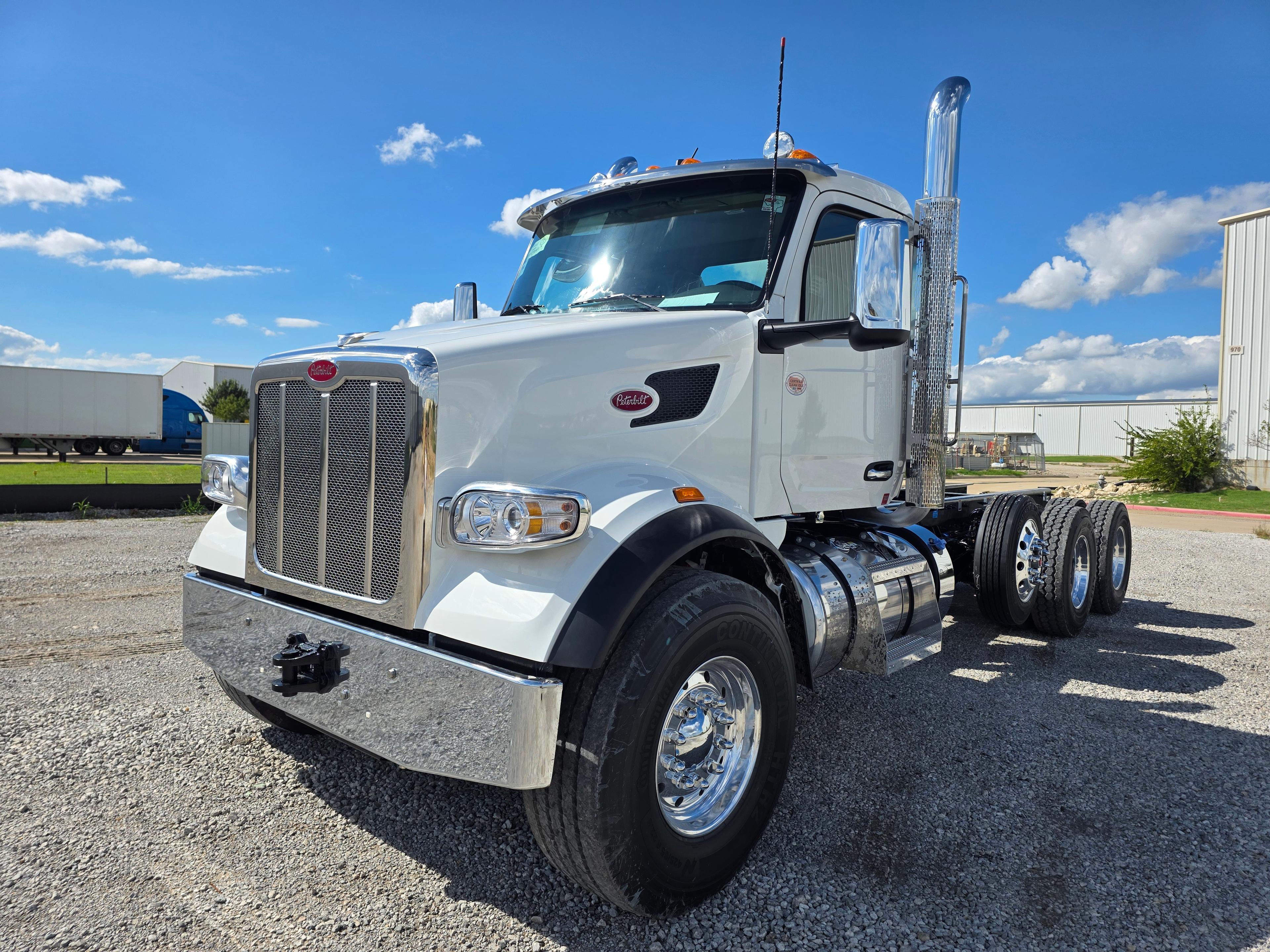 2026 Peterbilt 567