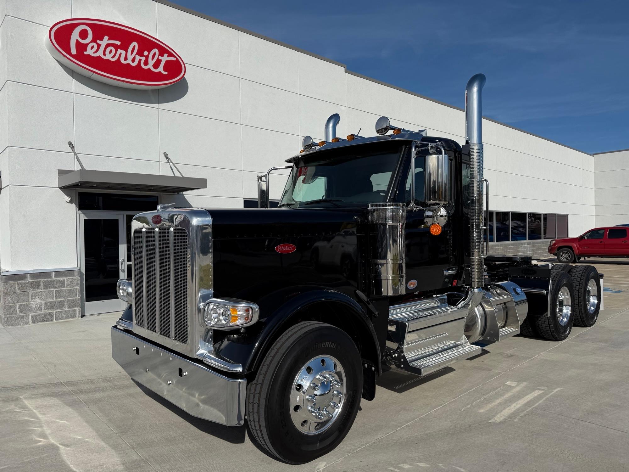 2026 Peterbilt 589