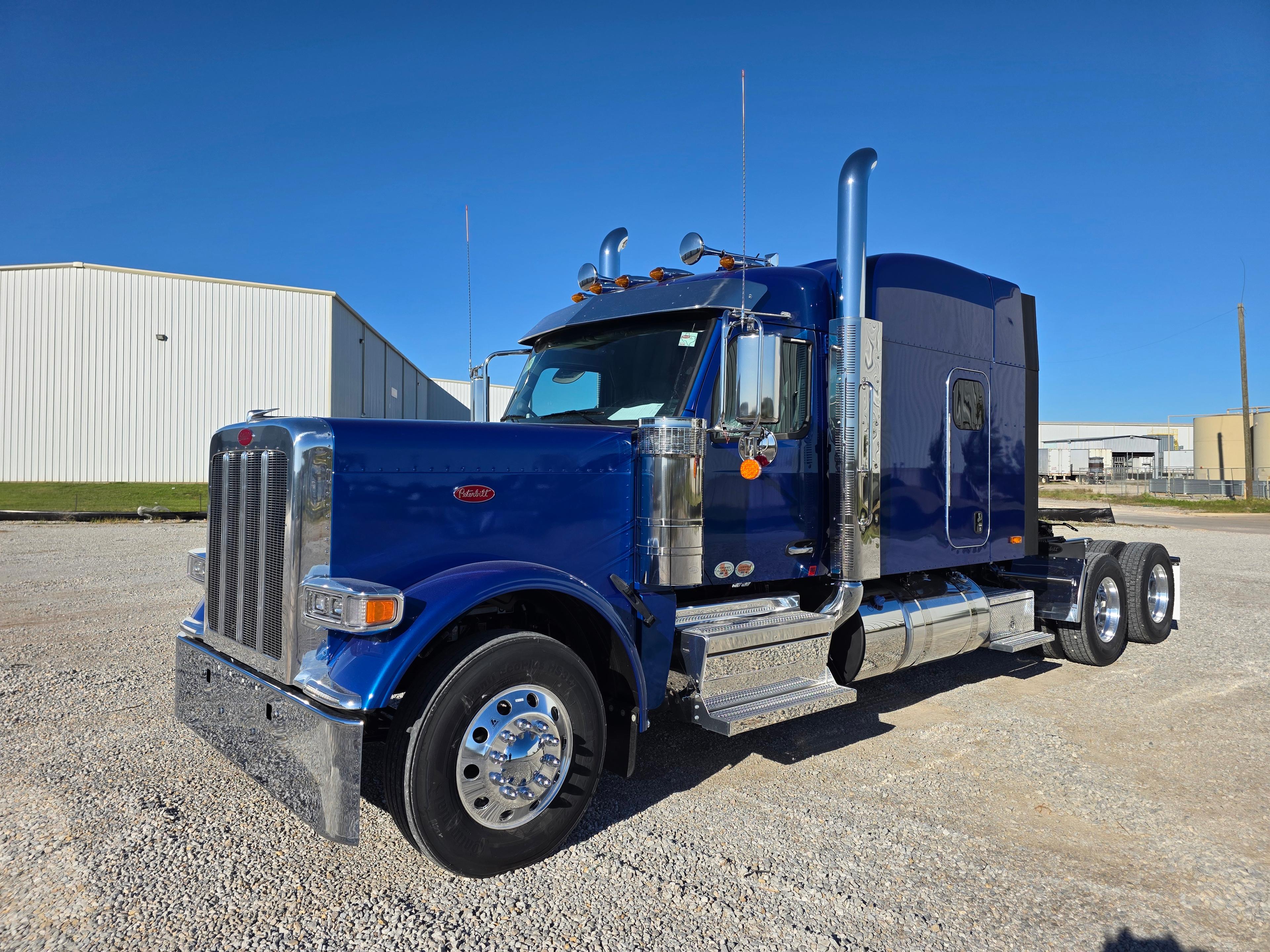 2026 Peterbilt 589