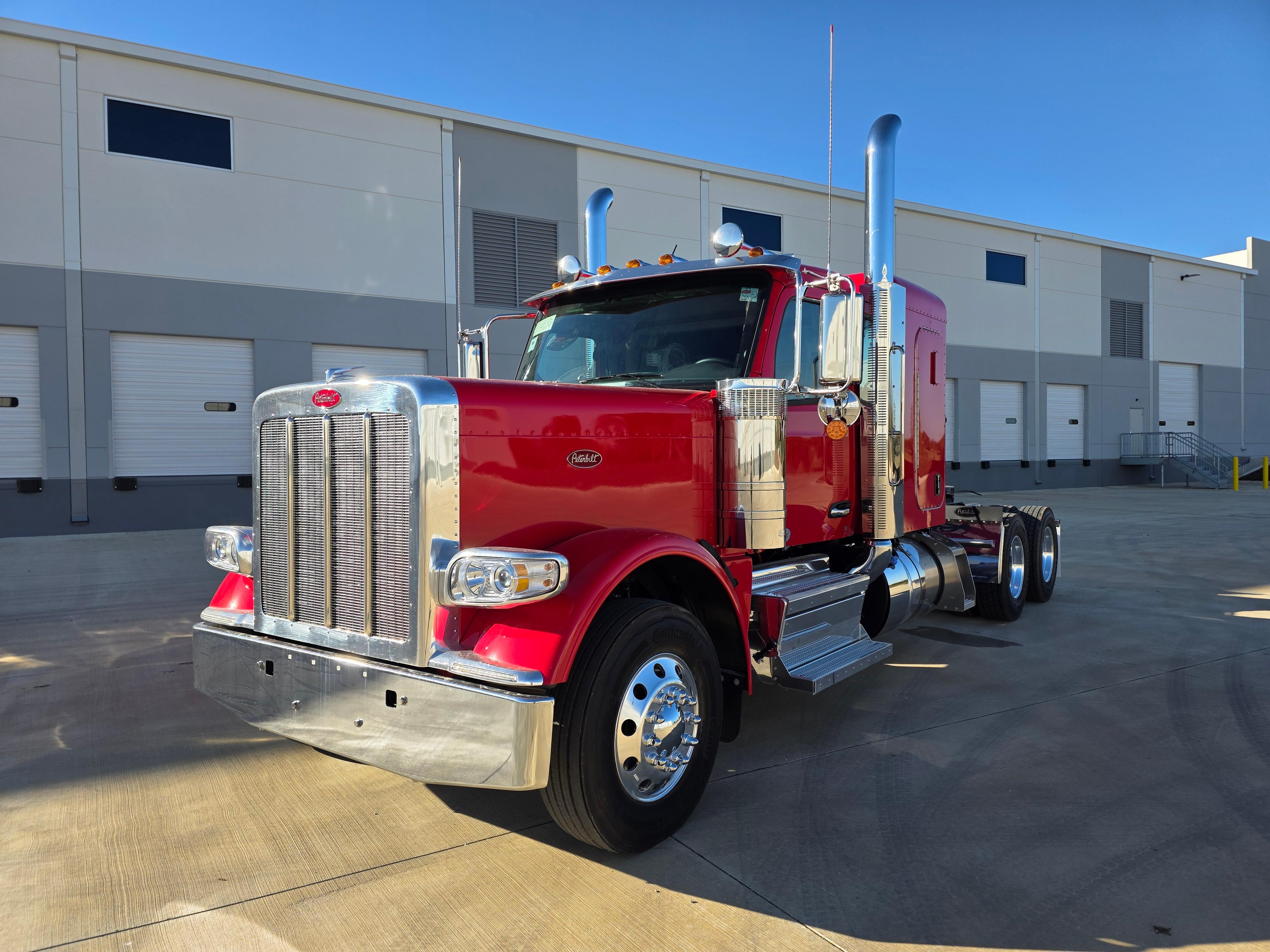 2026 Peterbilt 589