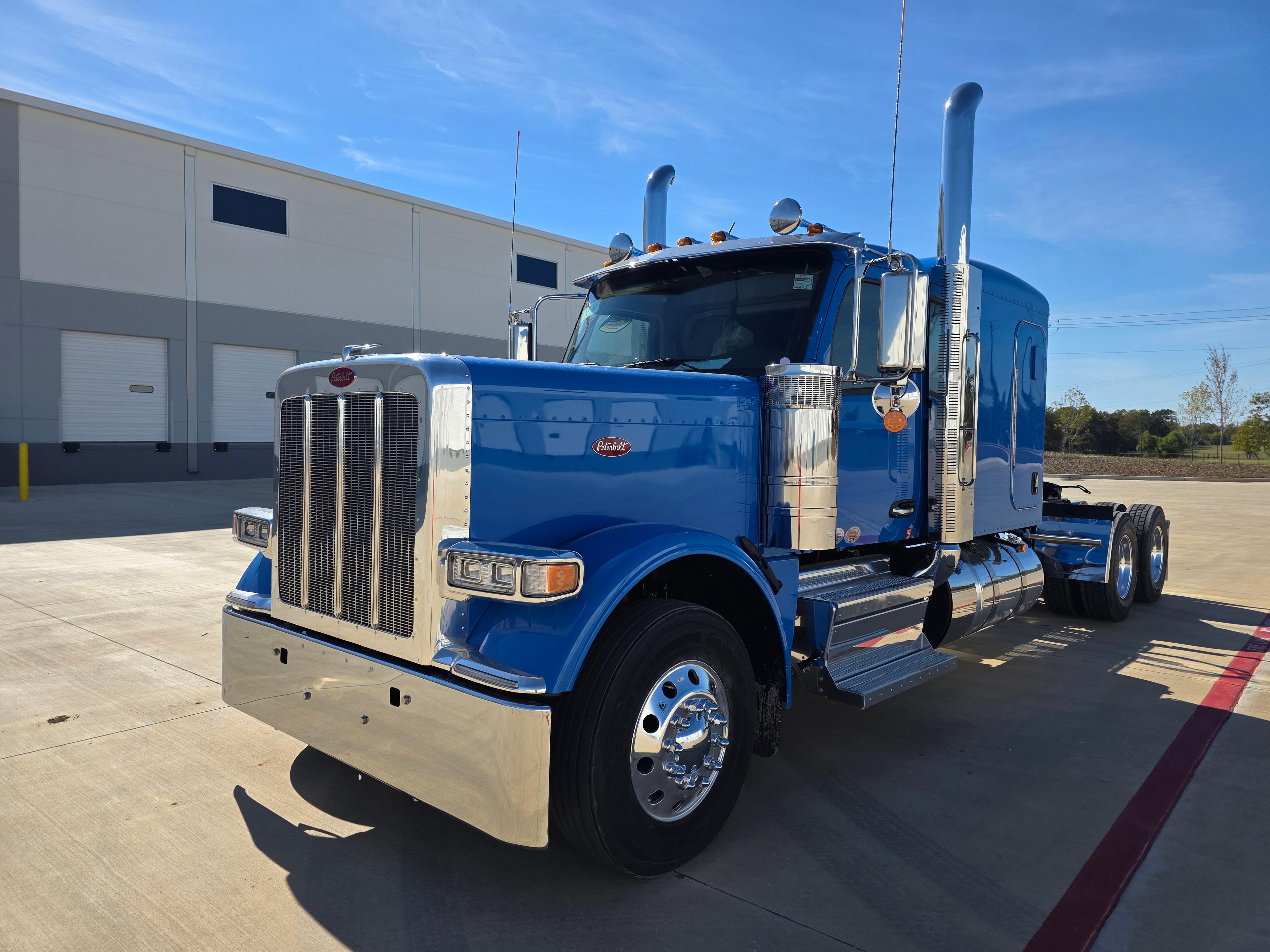 2026 Peterbilt 589