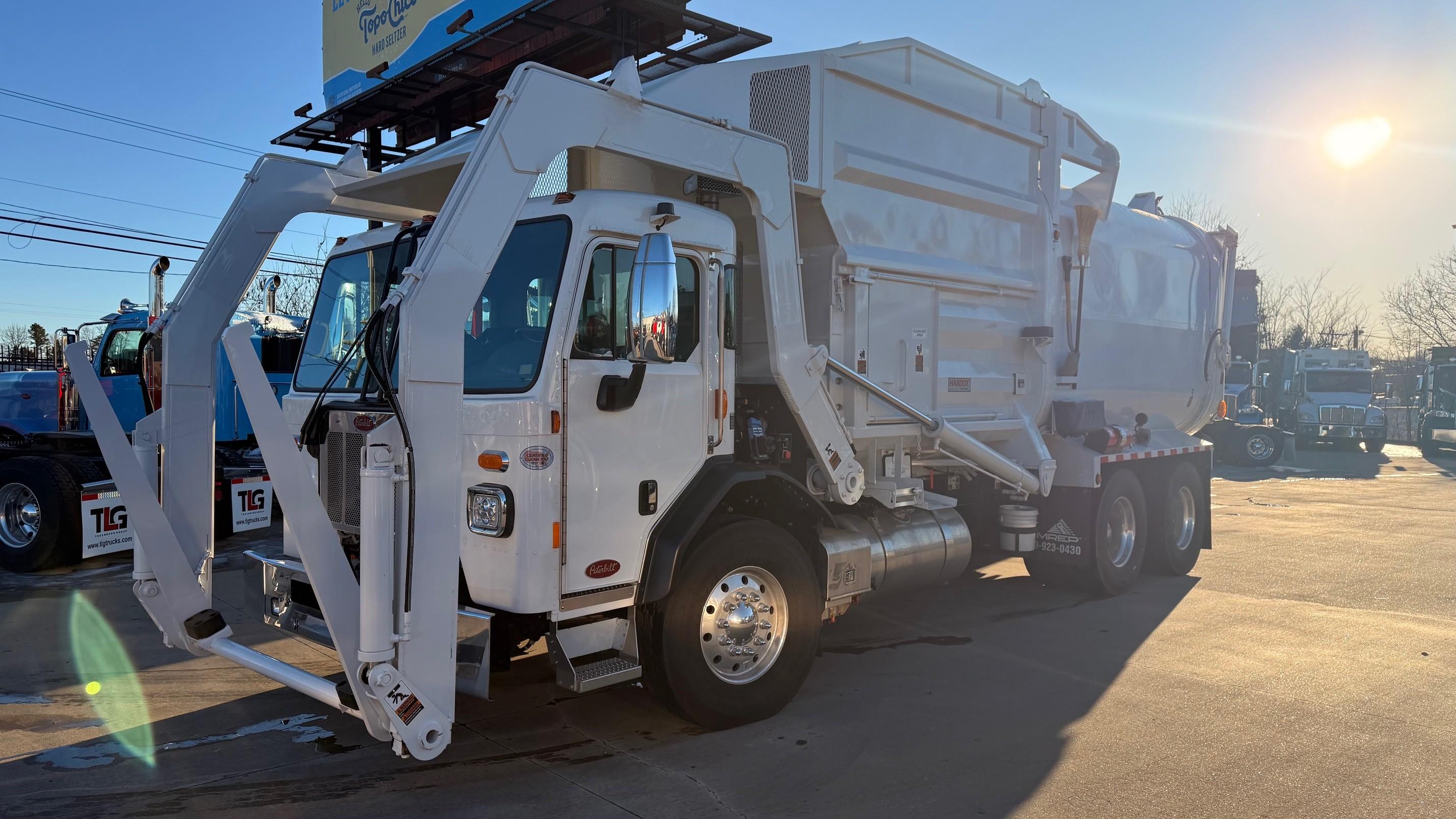 2026 Peterbilt 520