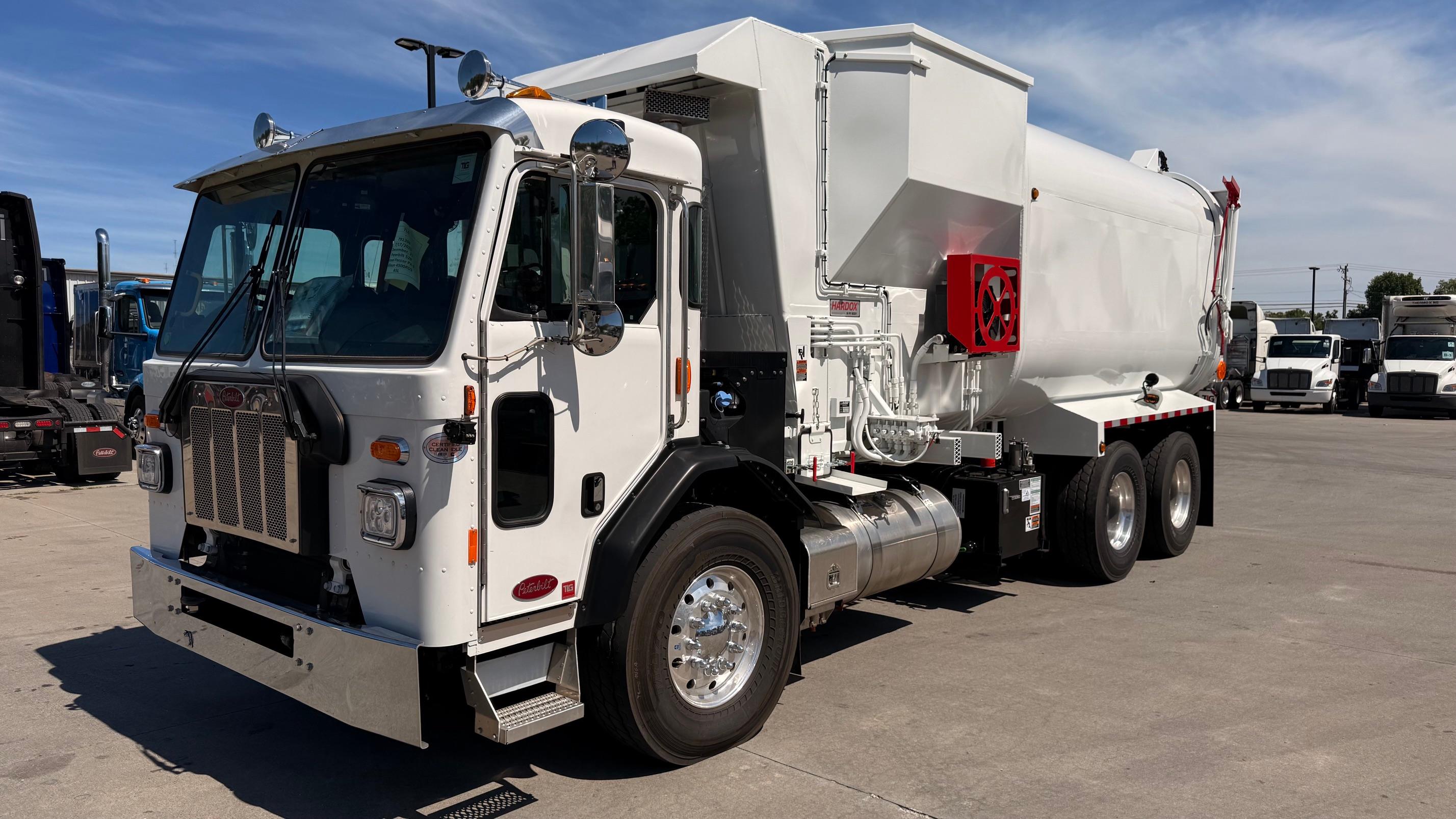 2026 Peterbilt 520