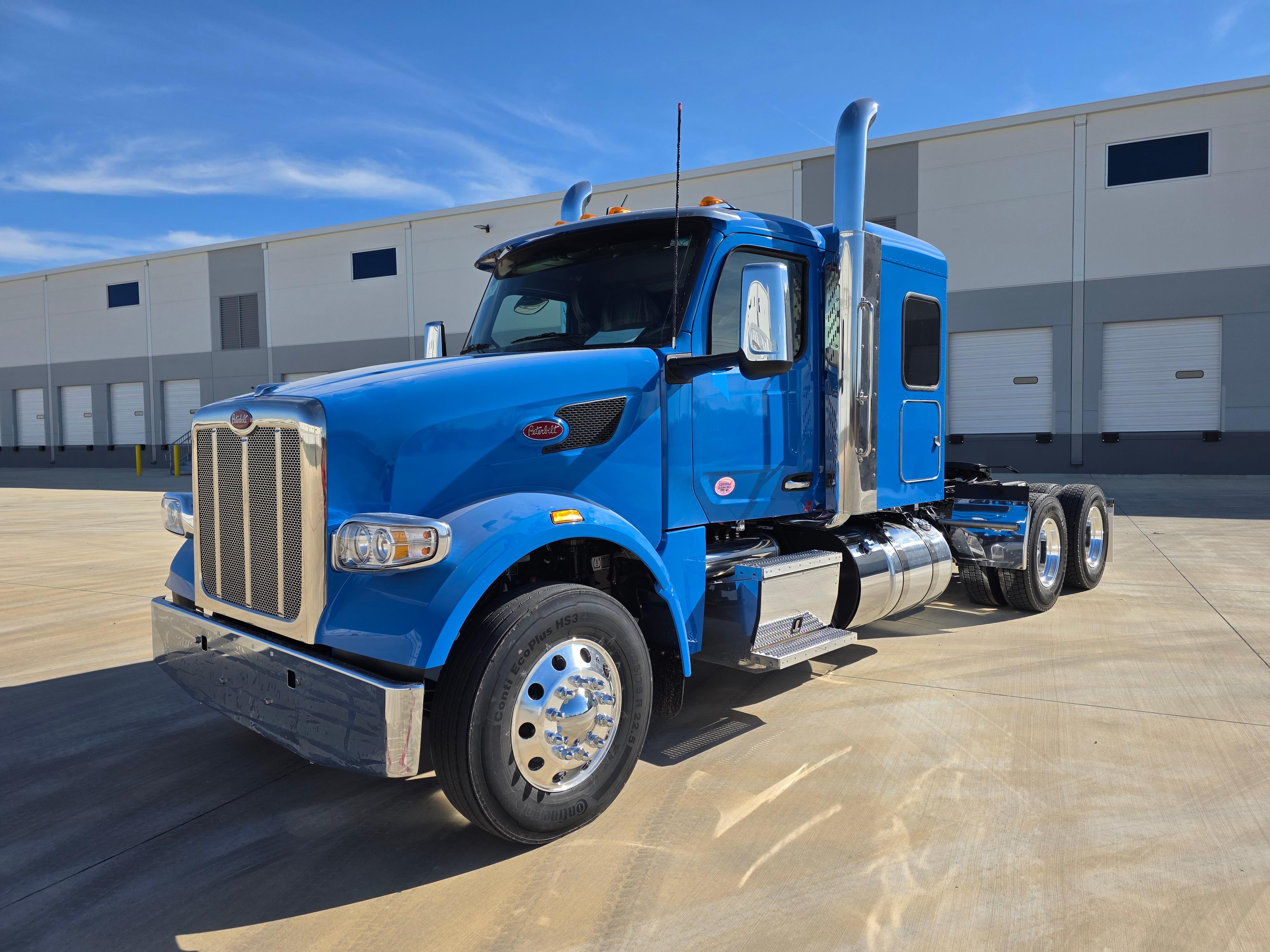 2027 Peterbilt 567