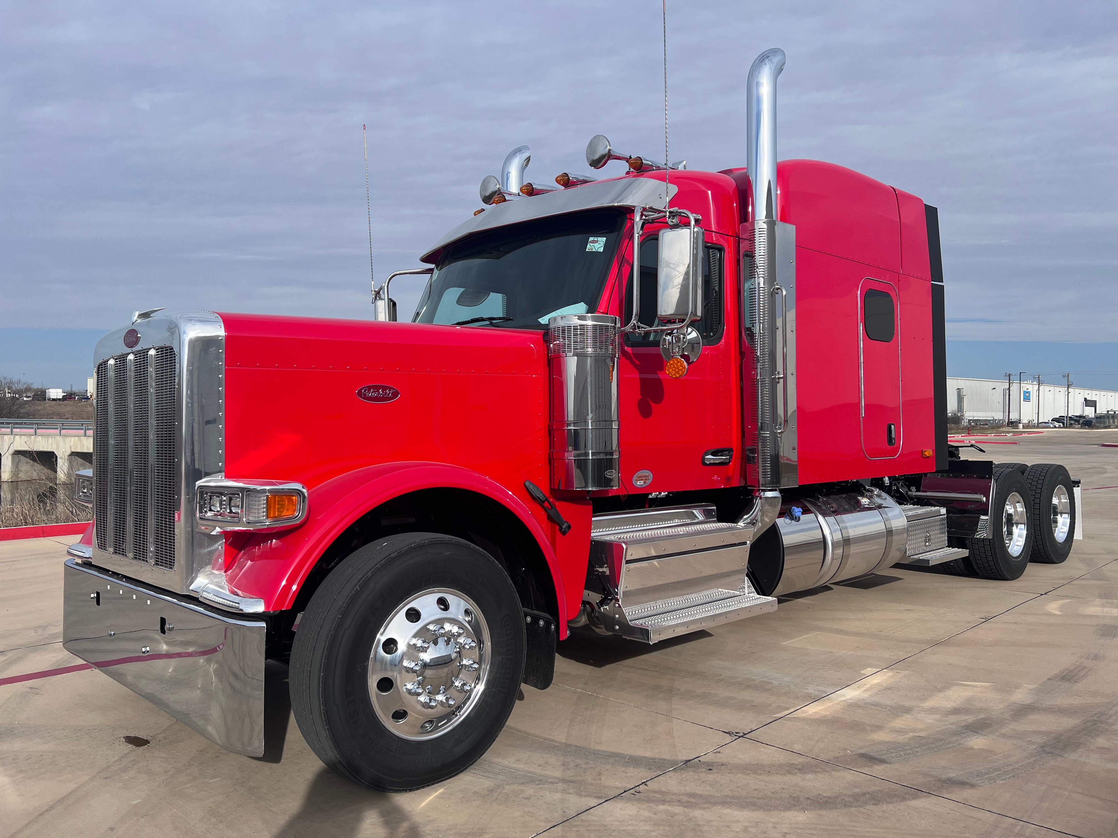 2027 Peterbilt 589