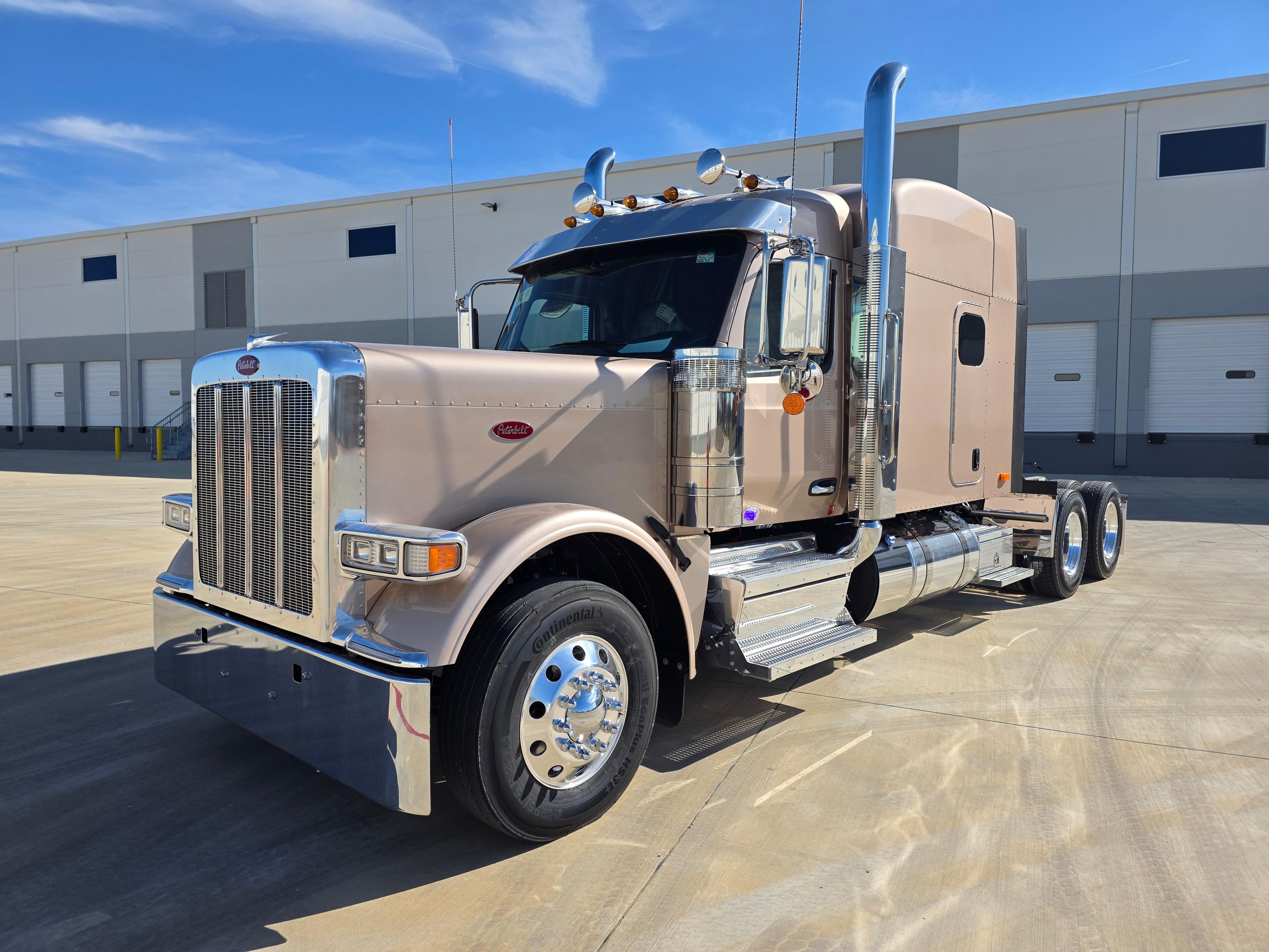 2027 Peterbilt 589