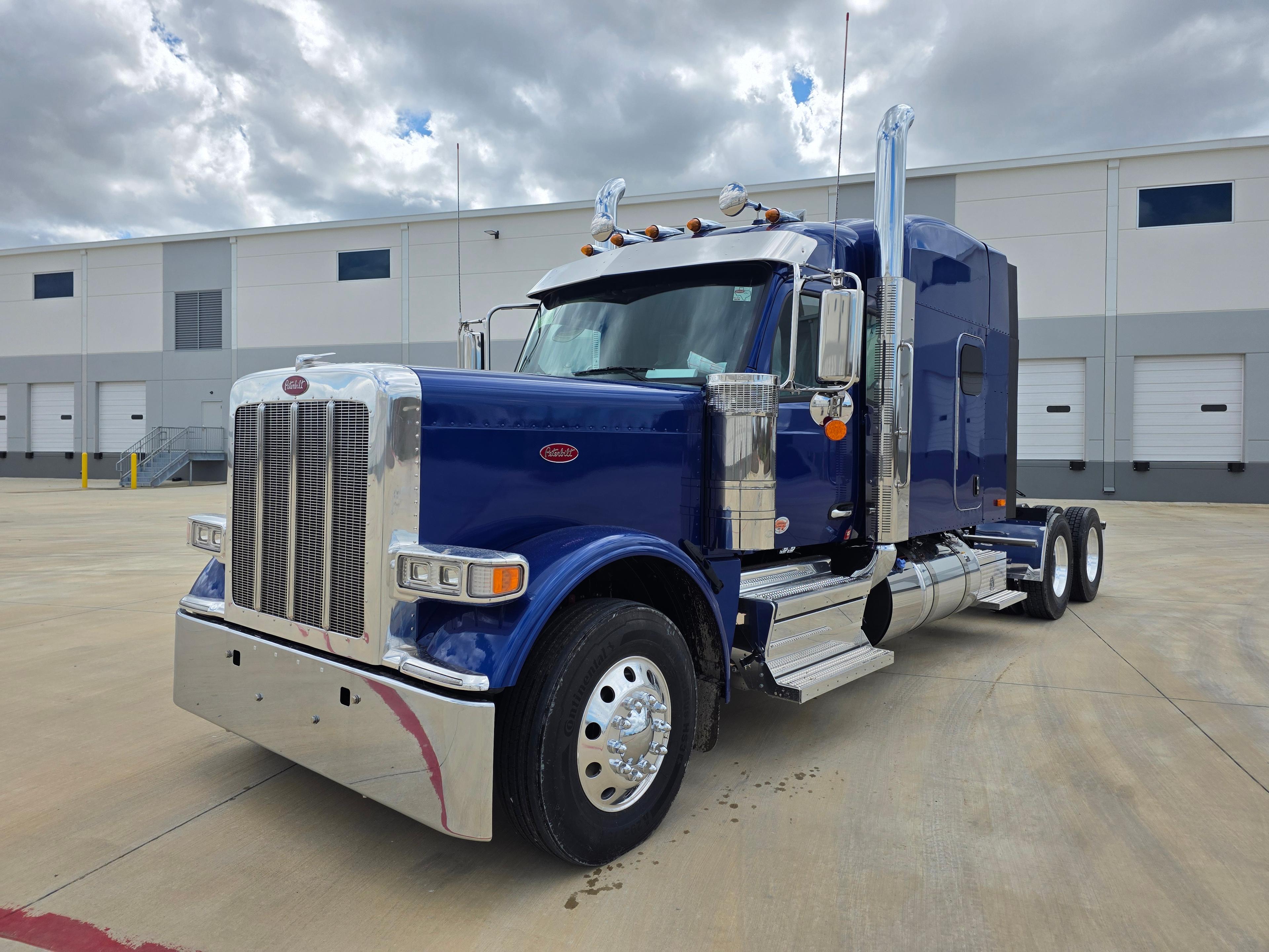 2027 Peterbilt 589