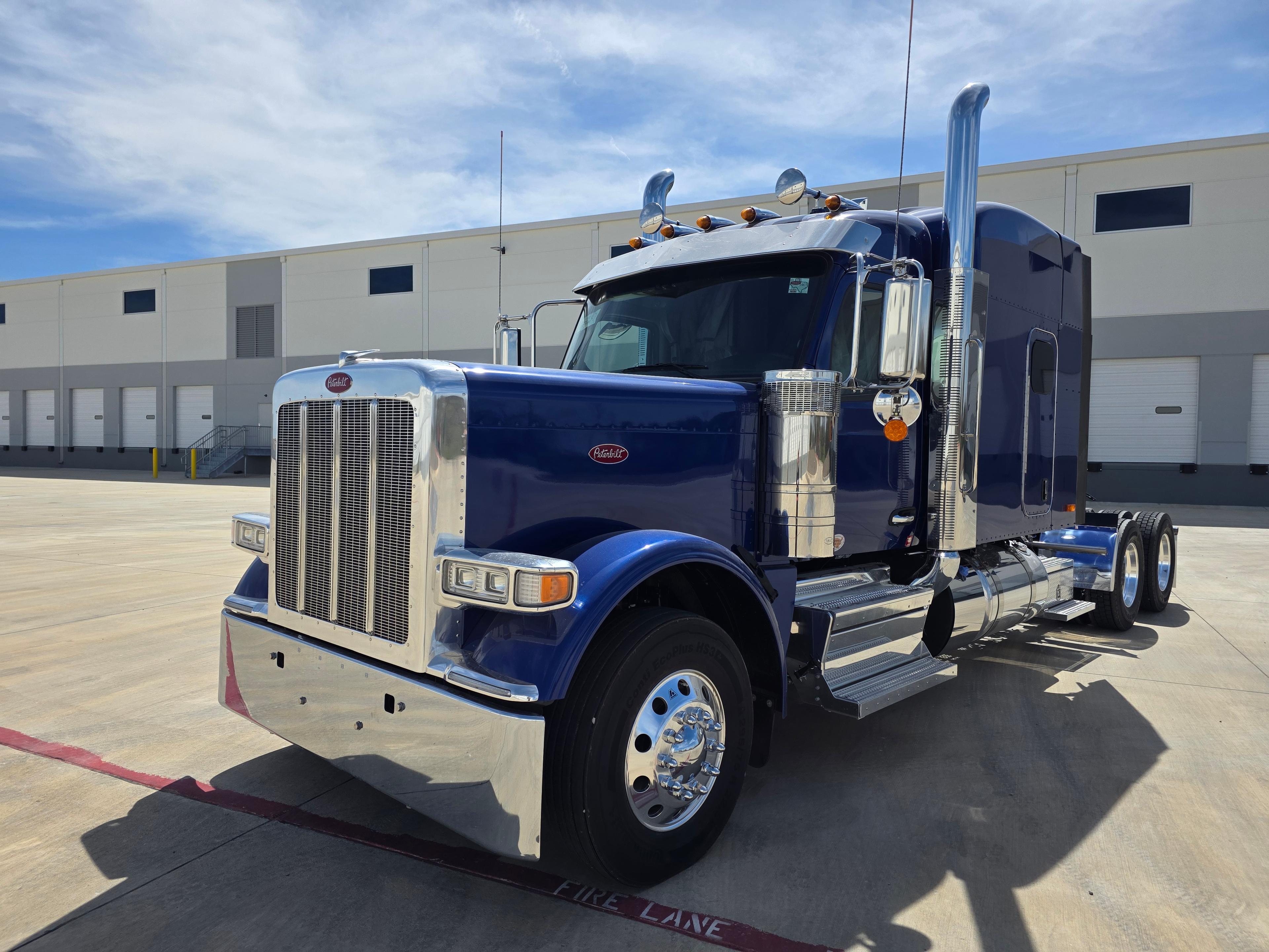 2027 Peterbilt 589
