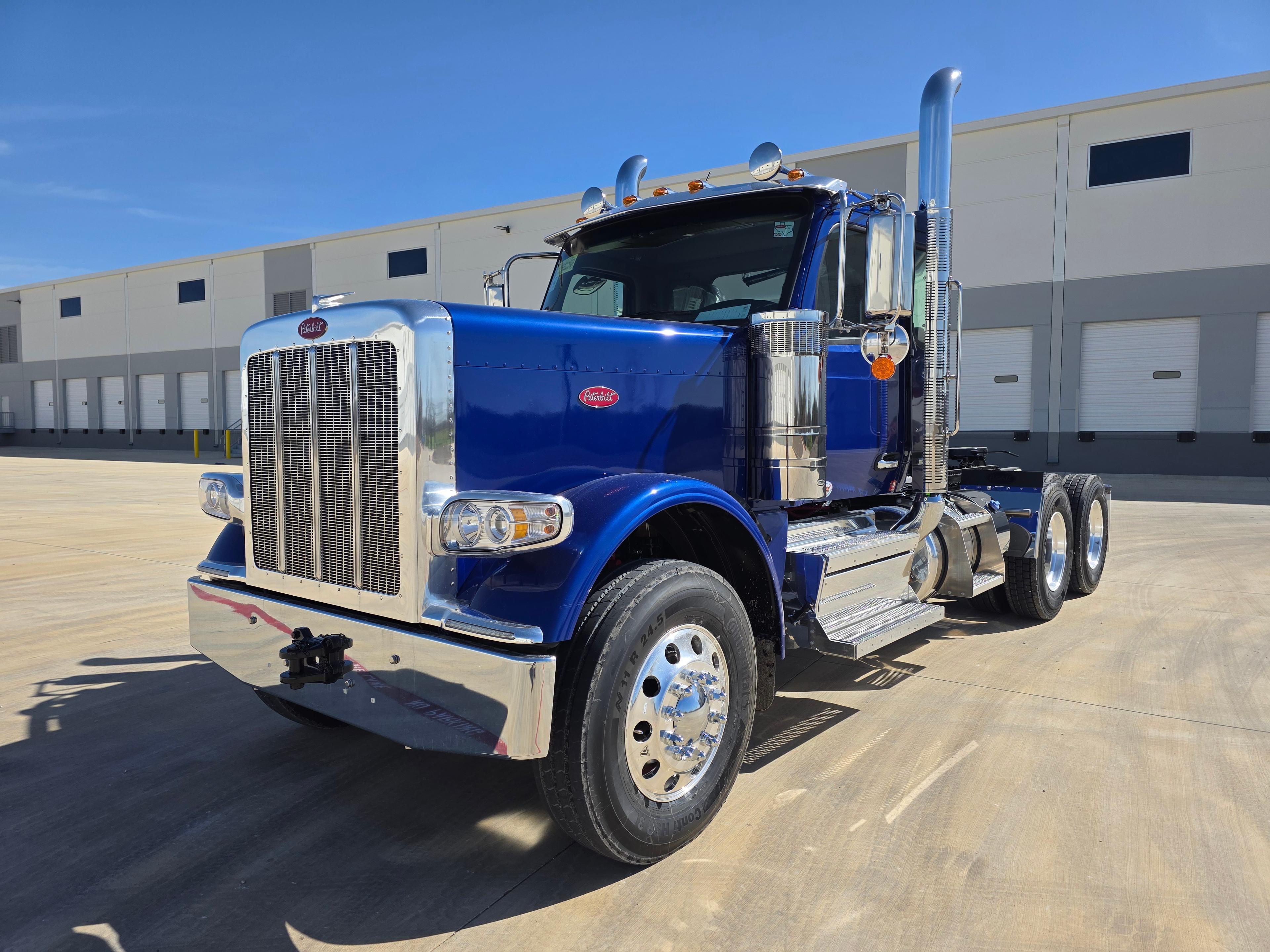 2027 Peterbilt 589