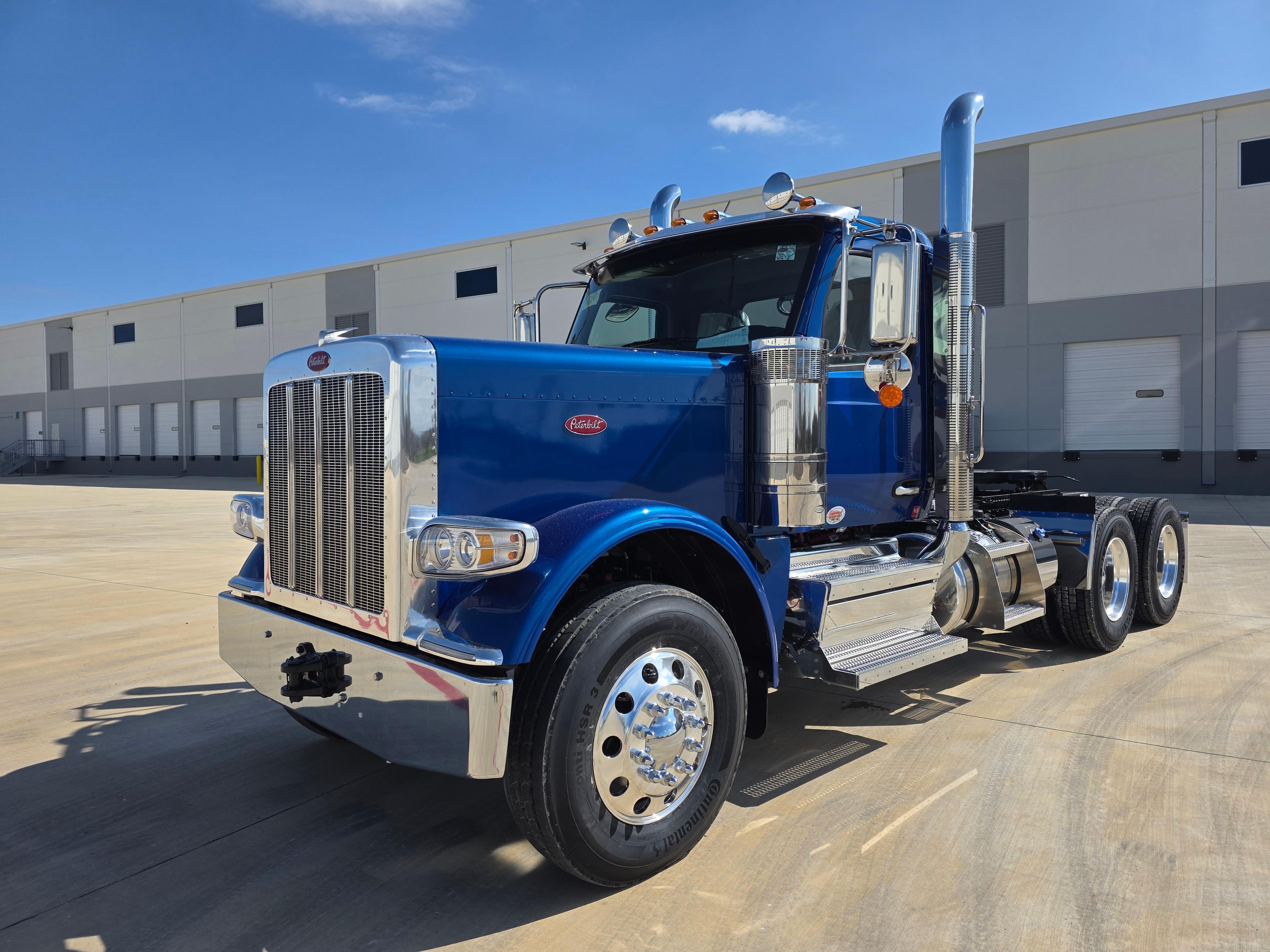 2027 Peterbilt 589