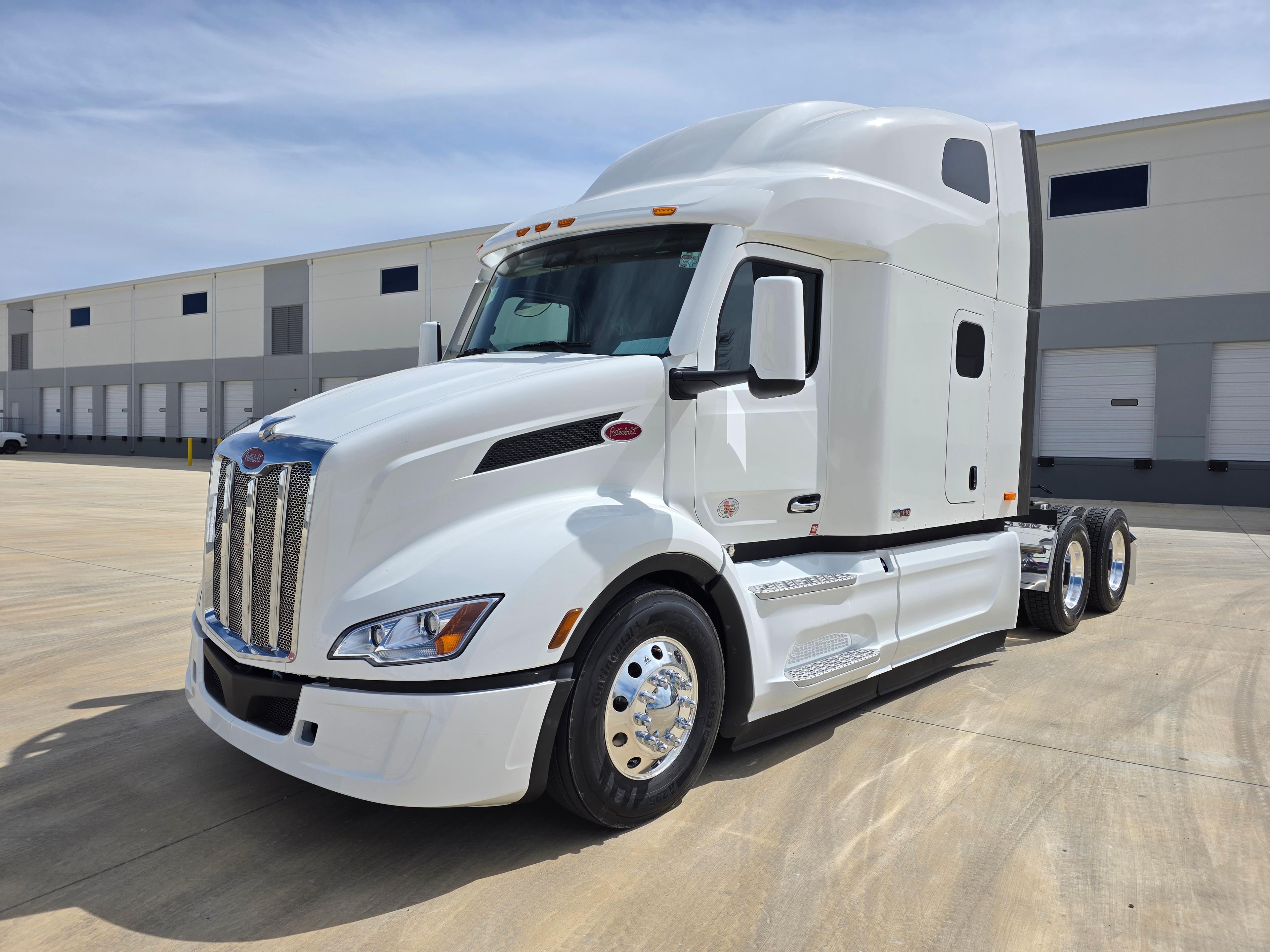 2027 Peterbilt 579