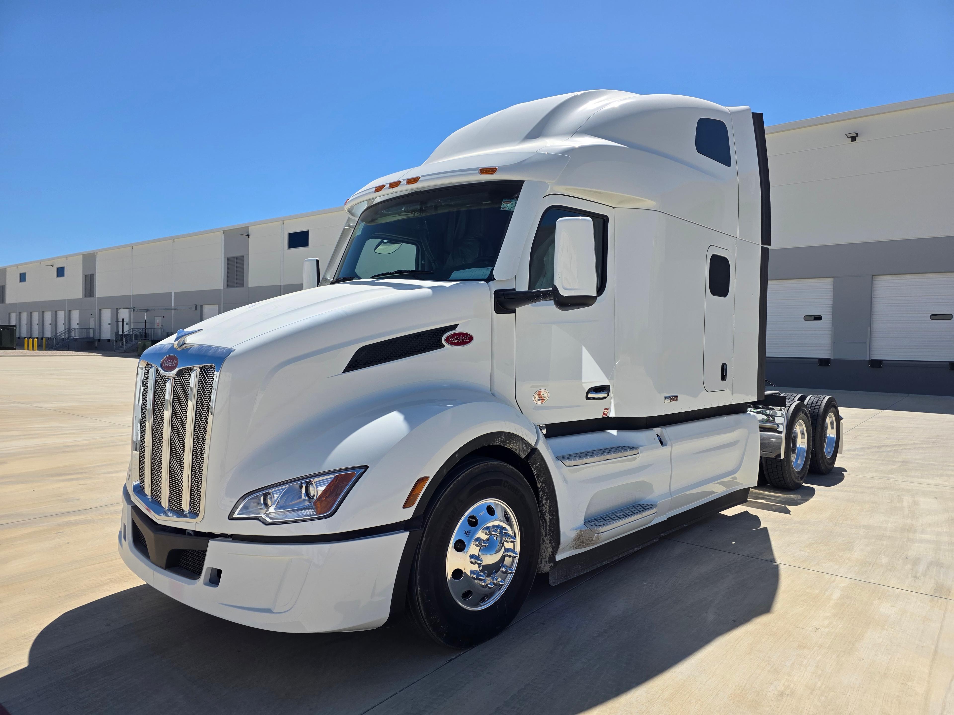 2027 Peterbilt 579