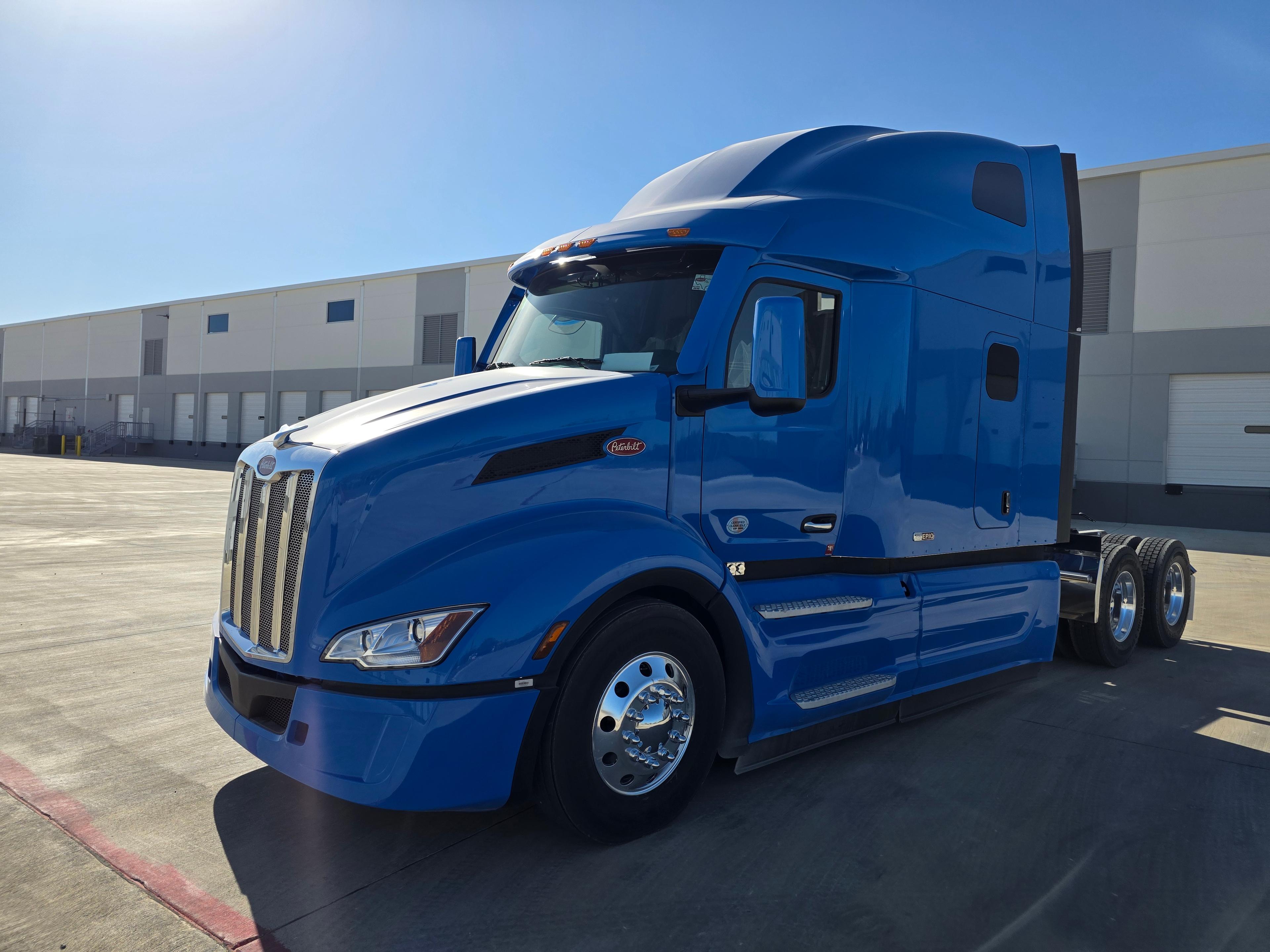 2027 Peterbilt 579