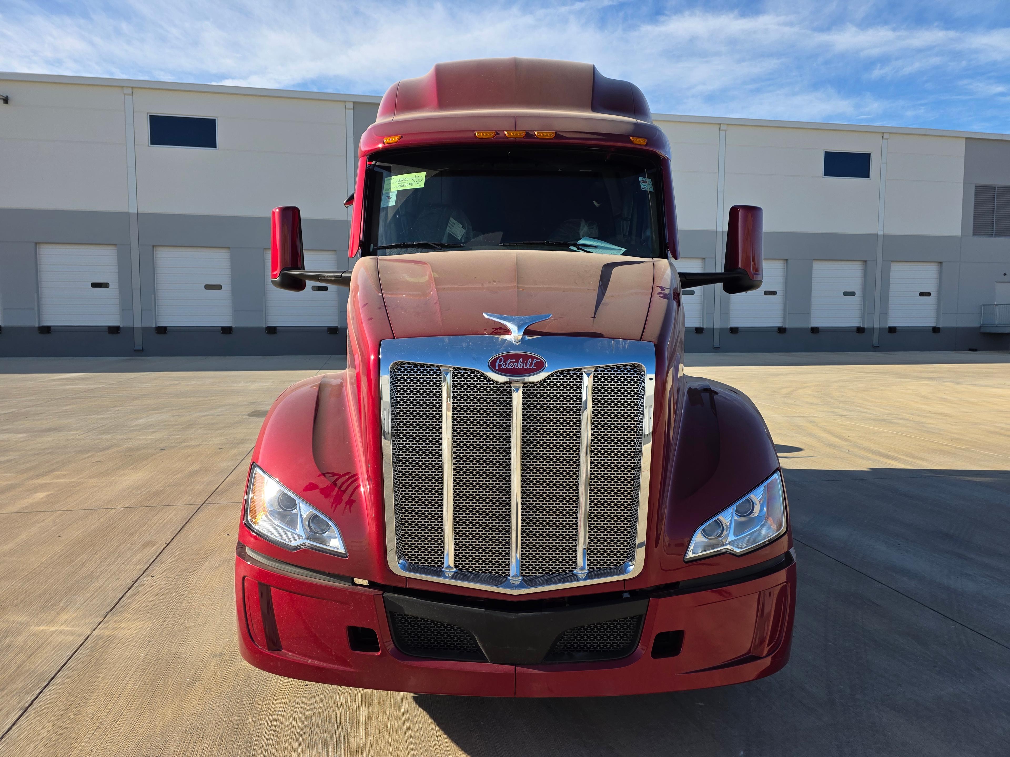 2027 Peterbilt 579 in O'Fallon, MO — photo 8