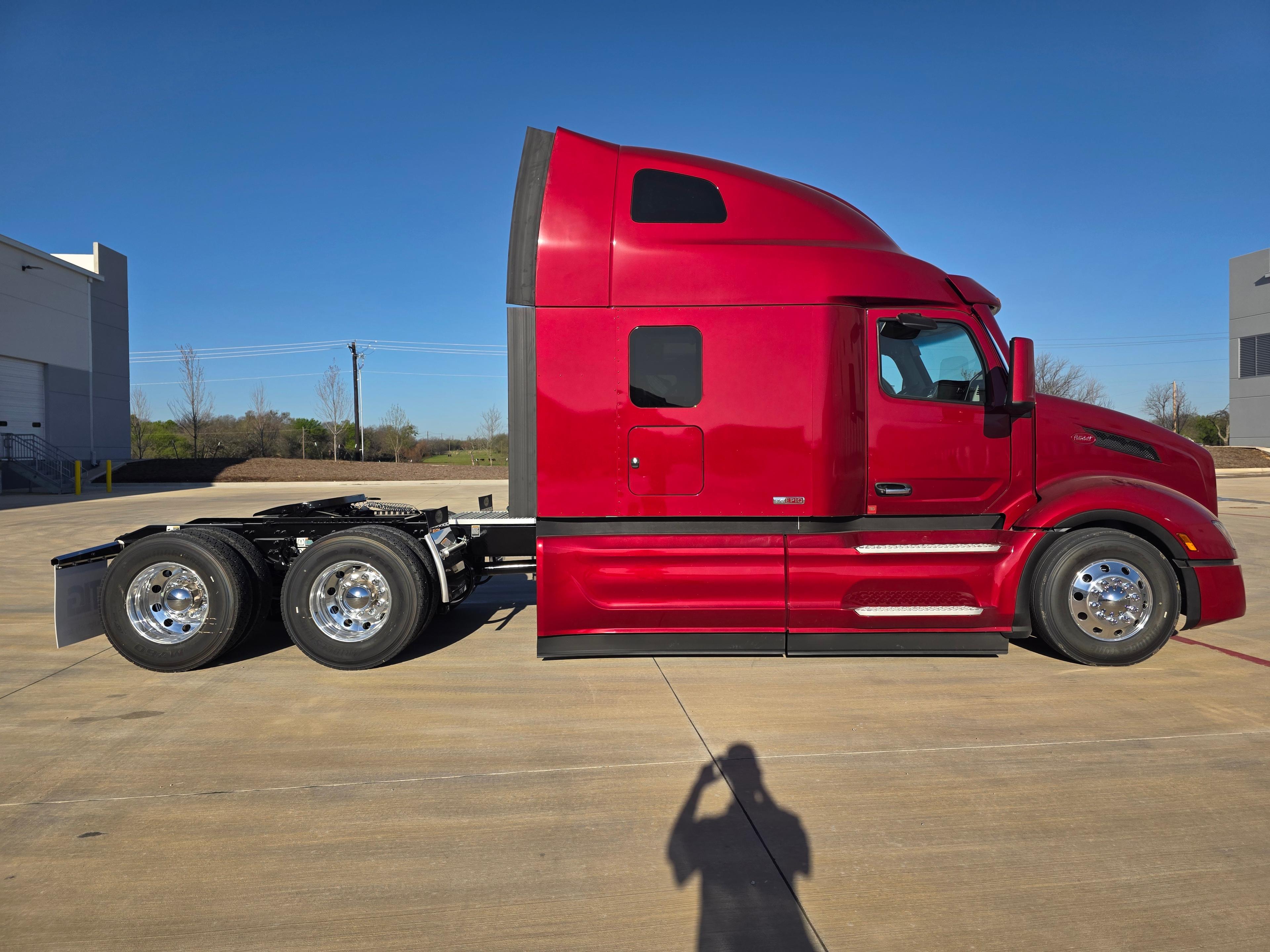 2027 Peterbilt 579 in O'Fallon, MO — photo 6