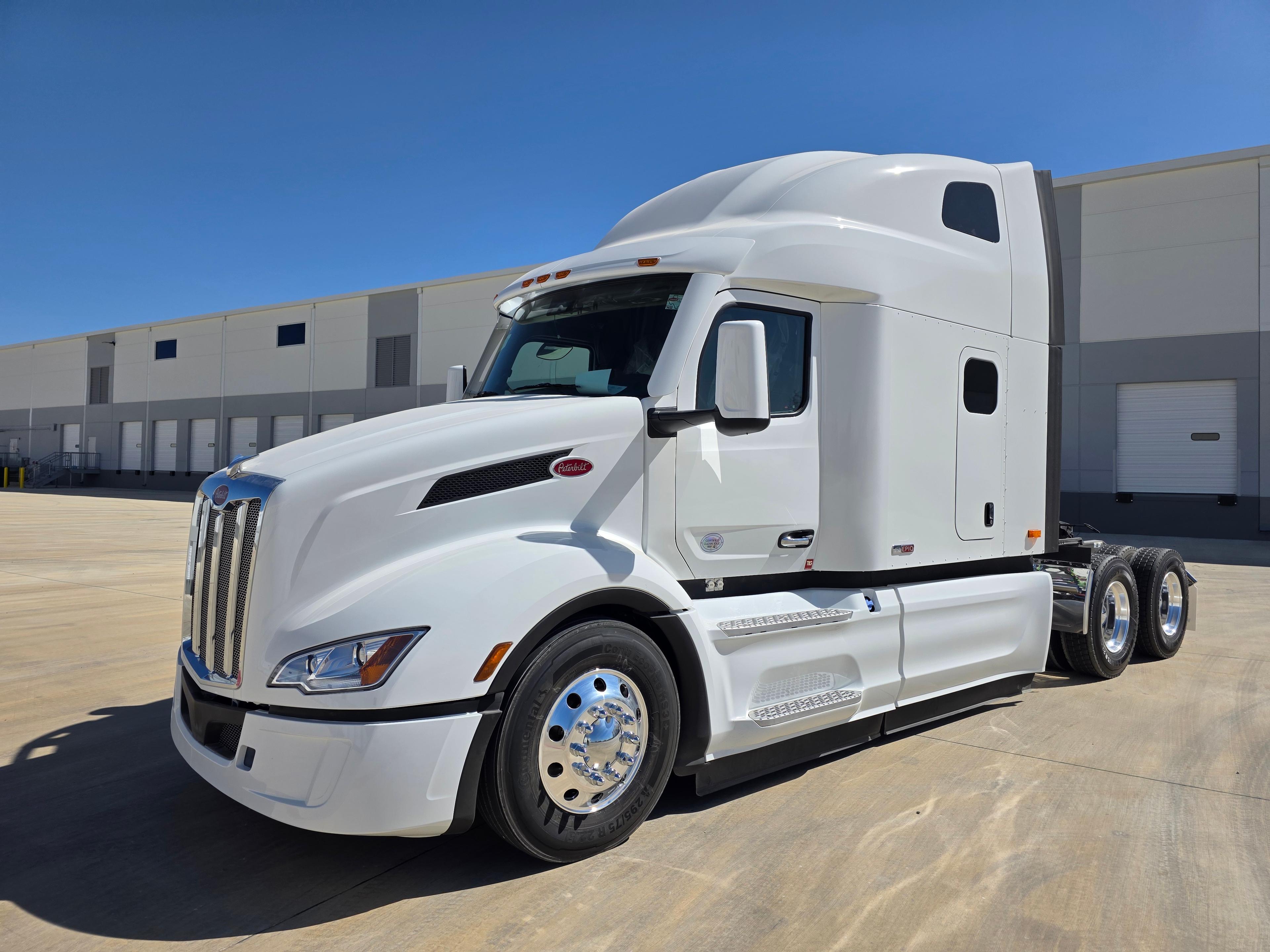 2027 Peterbilt 579