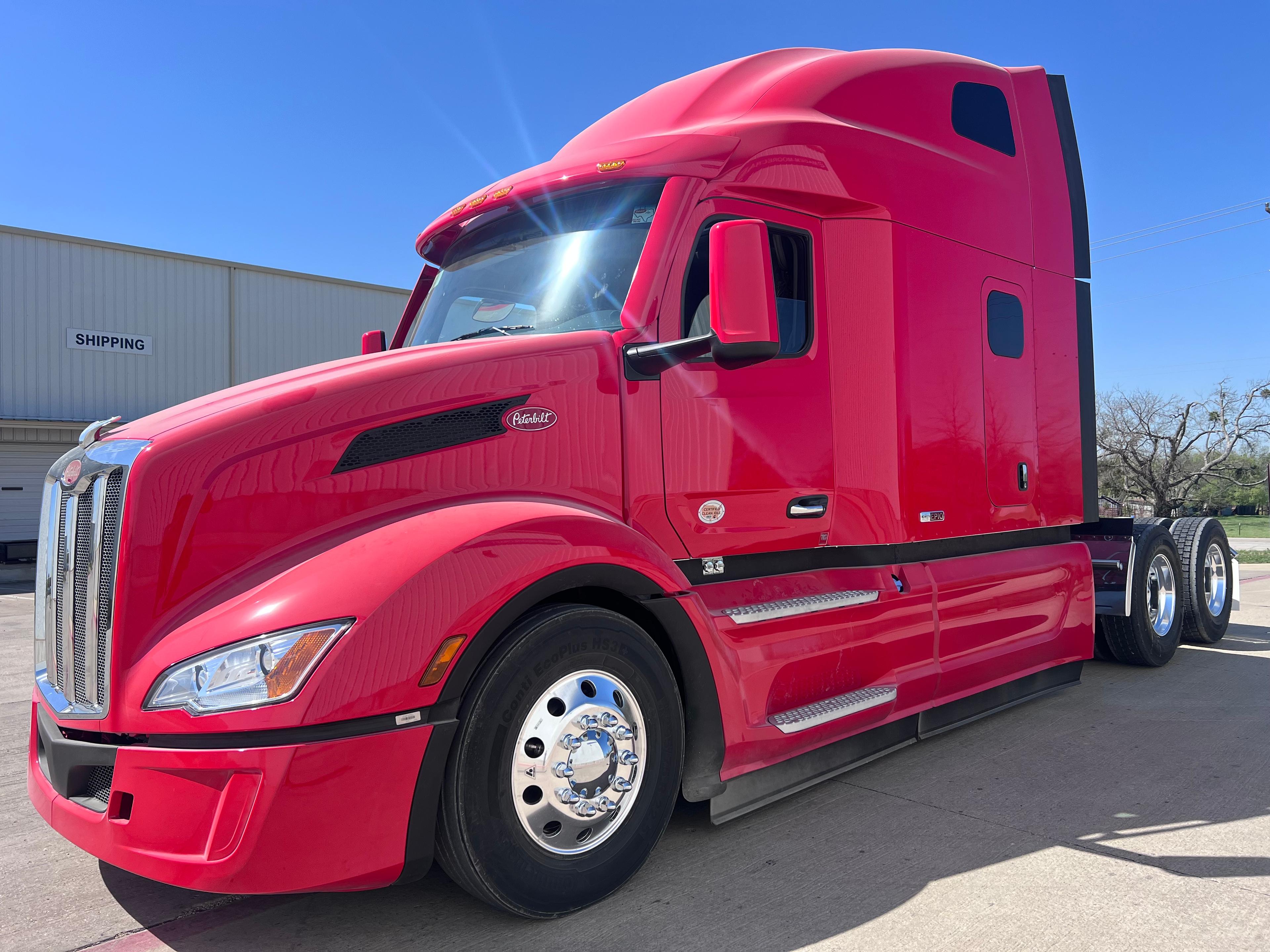 2027 Peterbilt 579