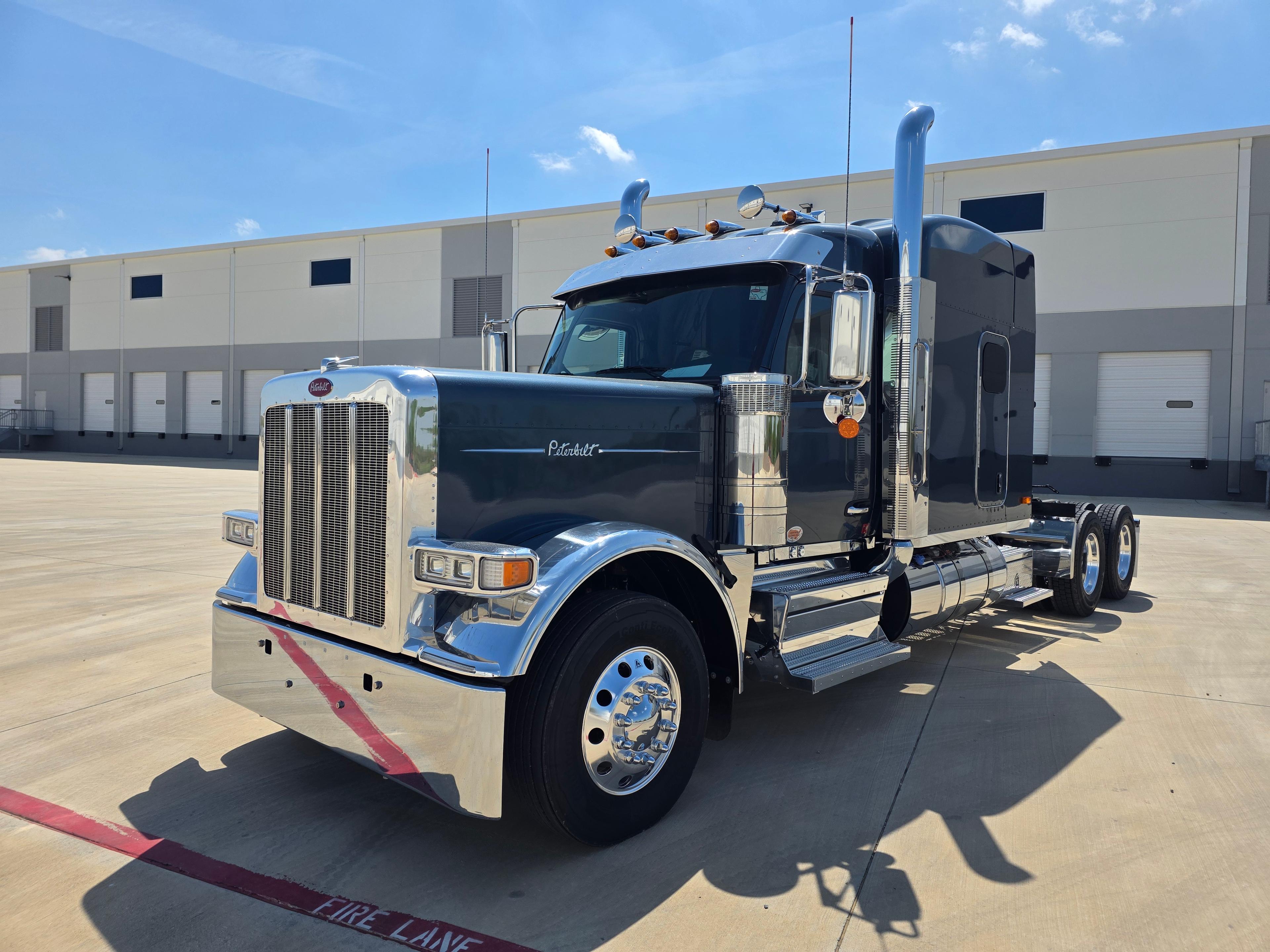 2027 Peterbilt 589
