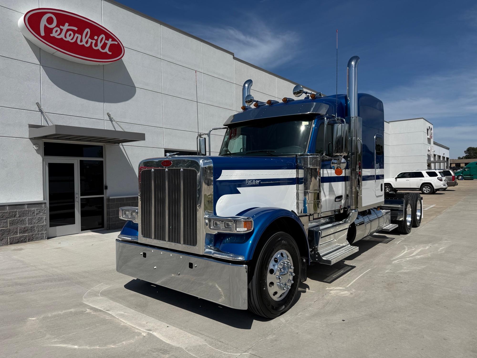 2027 Peterbilt 589